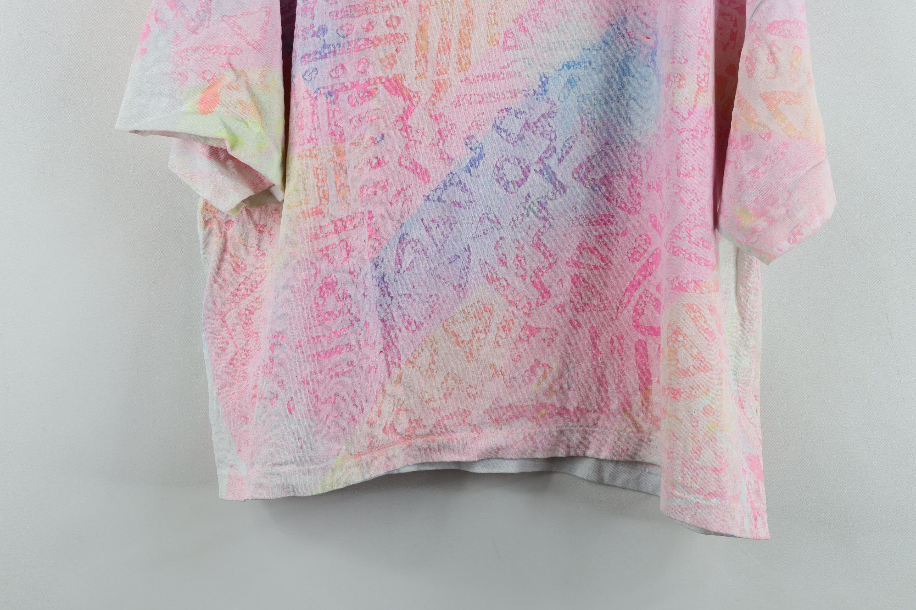 Vintage Vintage 90s LA Gear Rainbow Surf Skateboard T-Shirt USA Size ONE SIZE - 10 Thumbnail