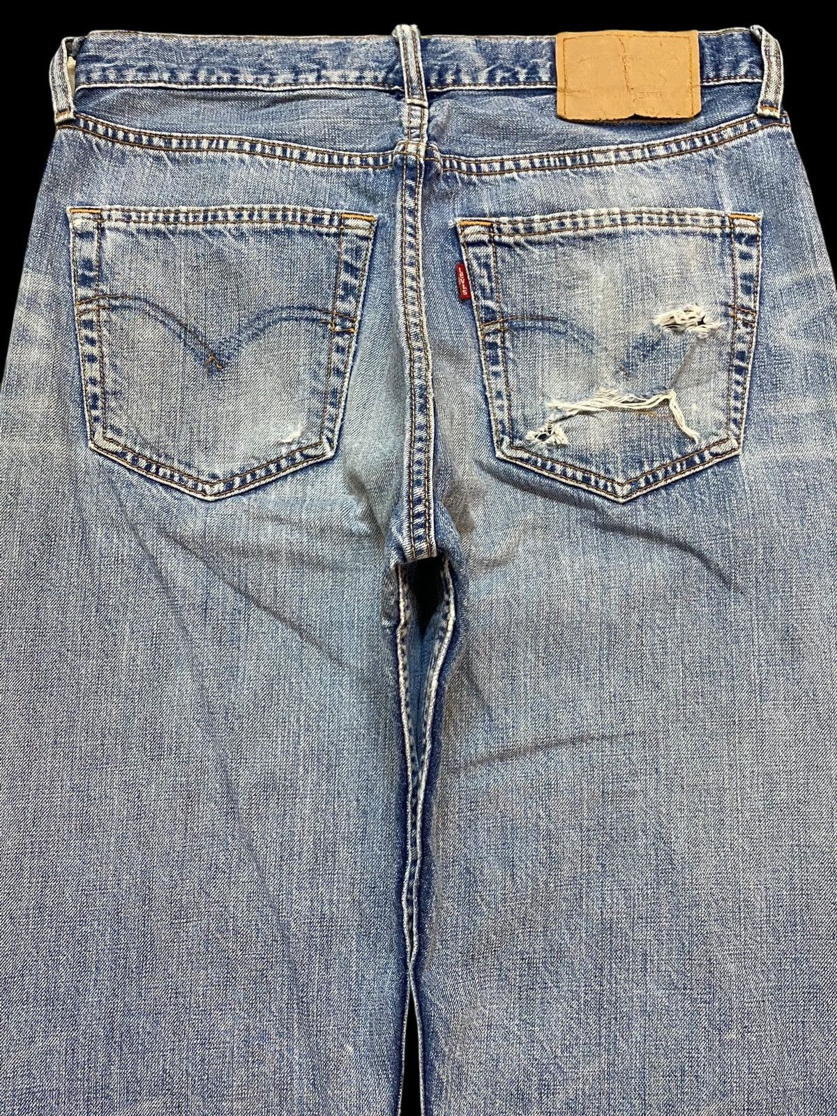 Levi's Vintage Levis 501 Y2K Faded Wash Distressed Loose Jeans Size US 30 / EU 46 - 4 Thumbnail