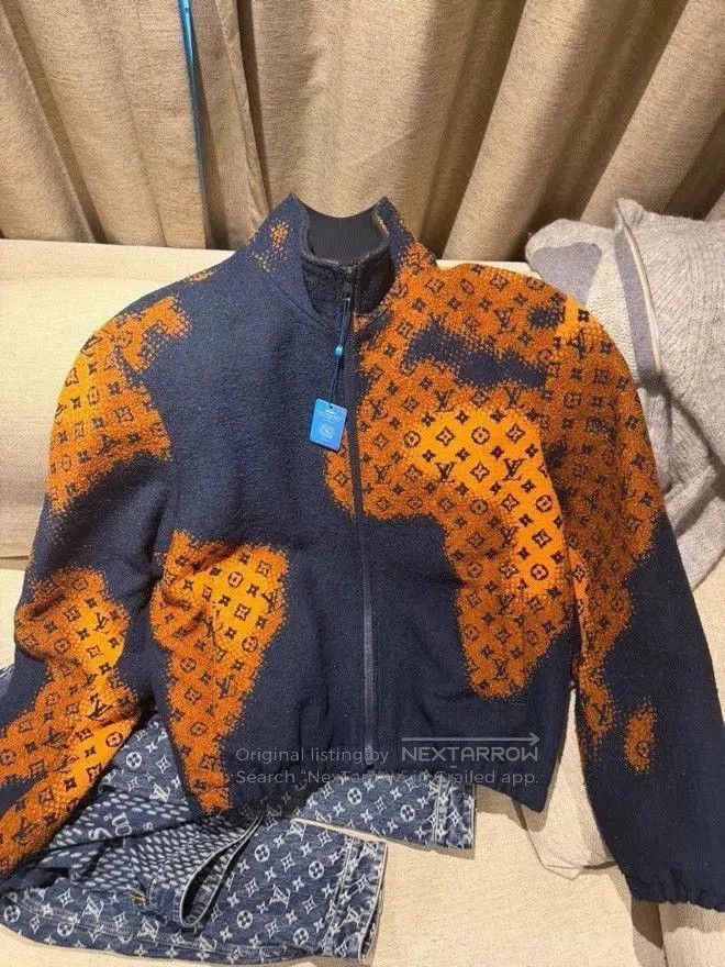 Louis Vuitton Multi Colored Zip. Size US L / EU 52-54 / 3 - 1 Thumbnail