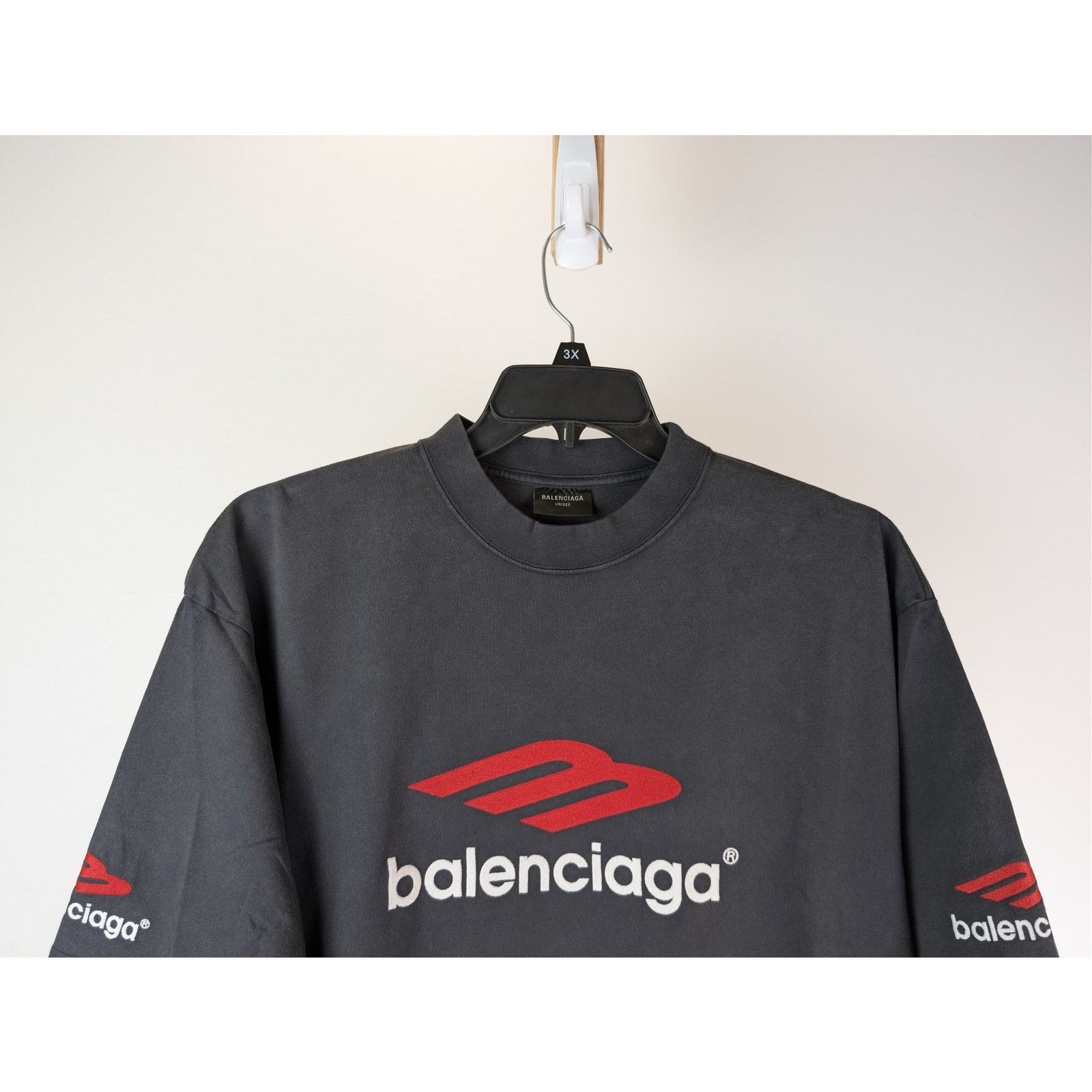 Balenciaga o1rshd1 Medium Fit 3B Sports Icon T-Shirt in Black Size US S / EU 44-46 / 1 - 3 Thumbnail
