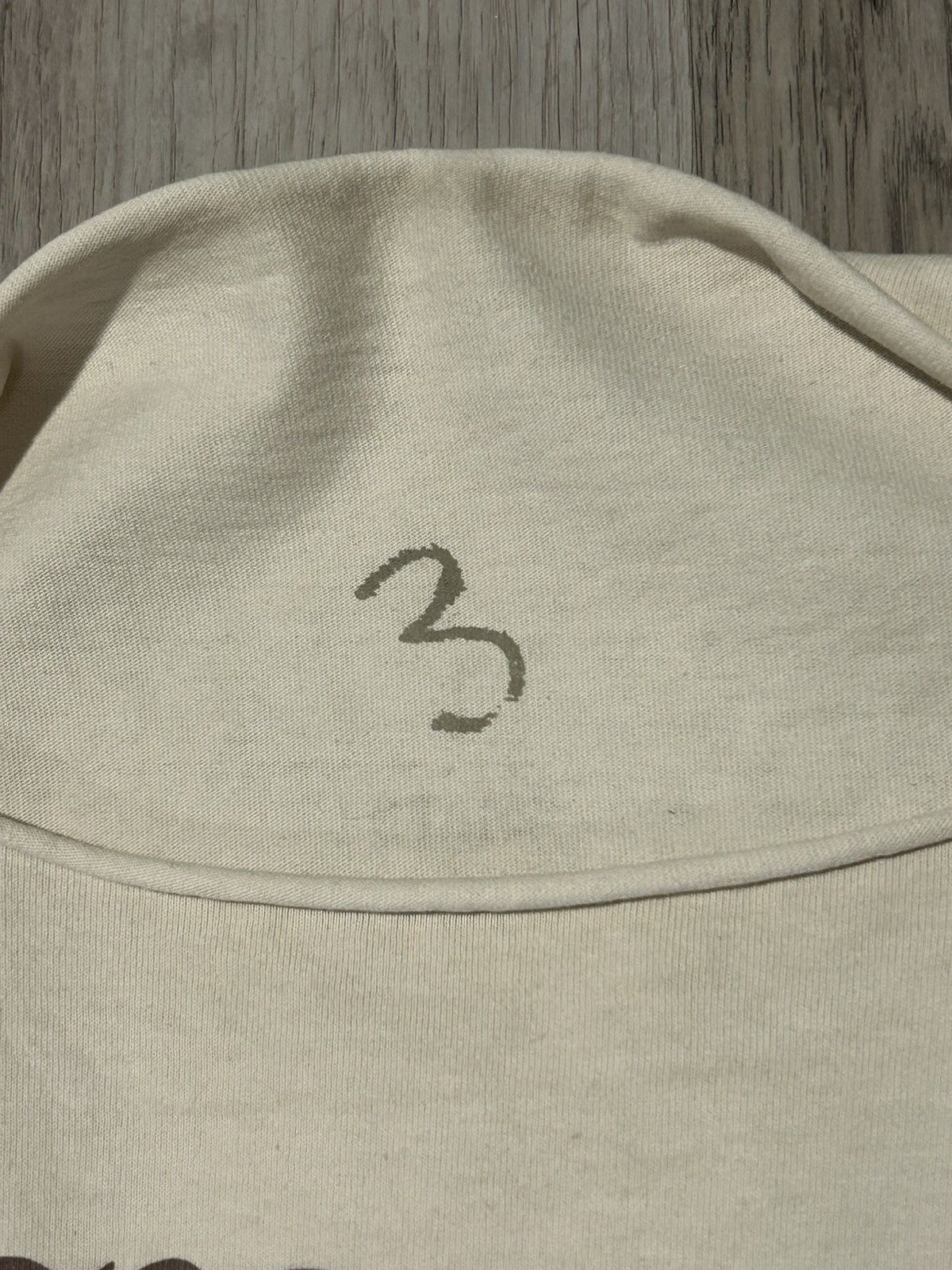 Yeezy VULTURES VOLUME 1 BEIGE LONG SLEEVE SIZE 3 PREOWNED Size US XL / EU 56 / 4 - 2 Thumbnail