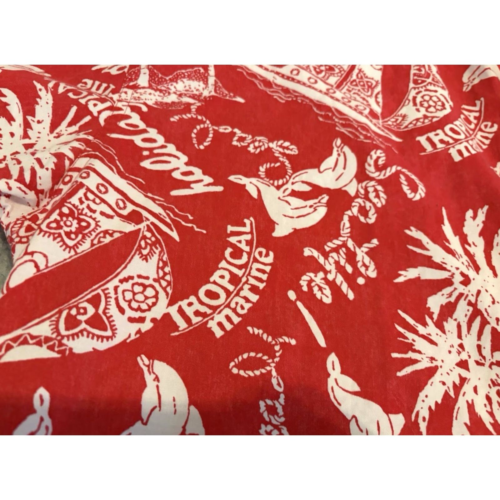 Ralph Lauren VINTAGE Ralph Lauren Short Sleeve Button-Up Shirt Hawaiian Red AOP Large Size US L / EU 52-54 / 3 - 3 Thumbnail