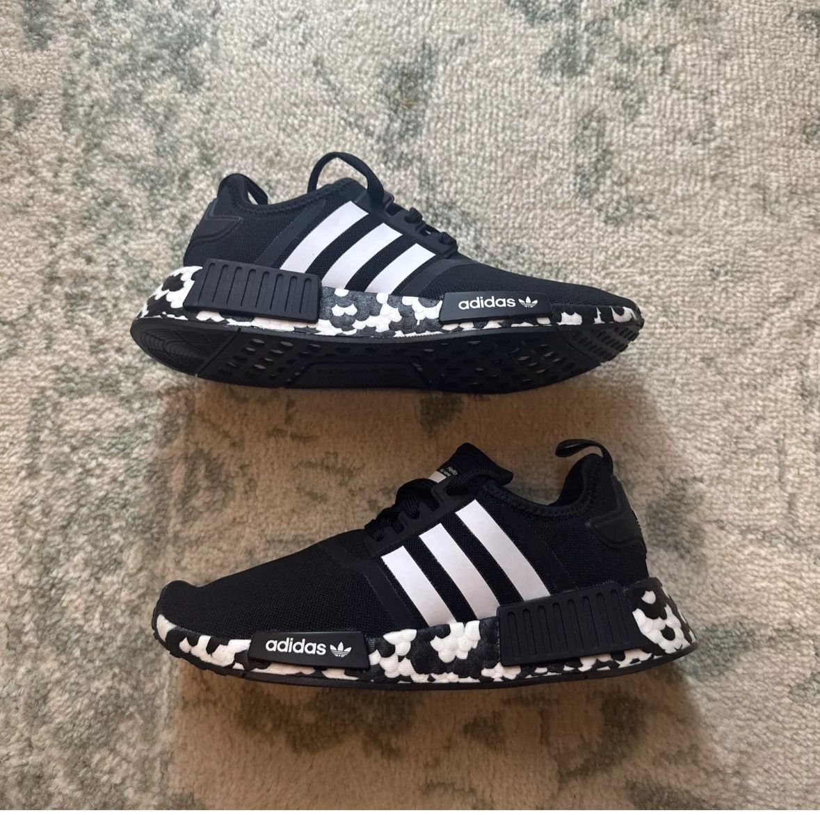 Adidas adidas NMD_R1 Color Splash - Core Black Size US 5 / EU 37 - 2 Thumbnail
