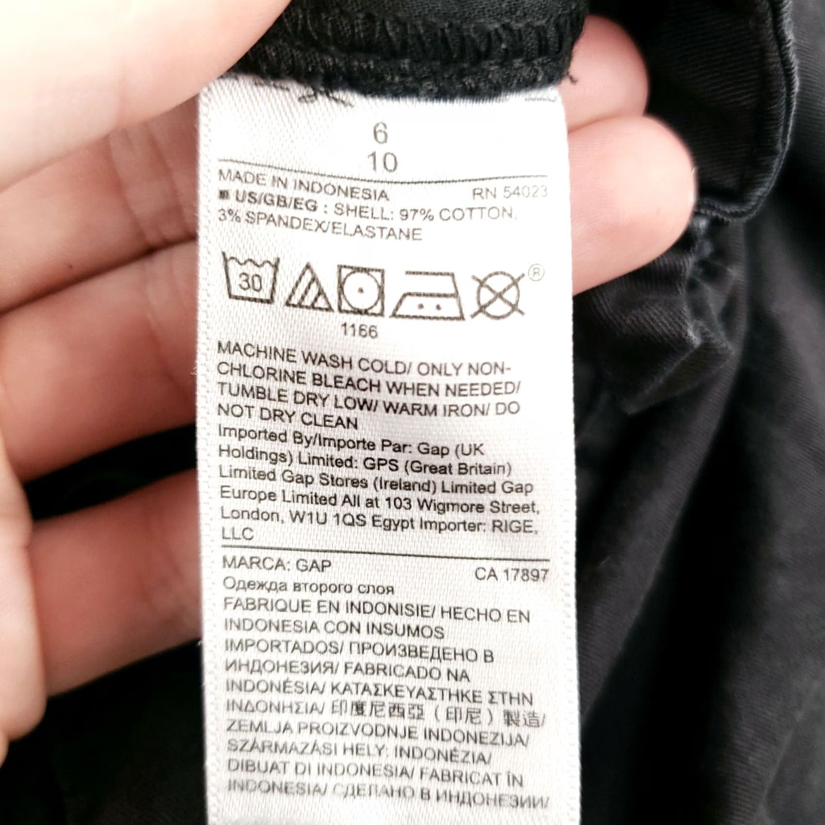 Gap Gap Shorts Womens 6 Black City Chino Mid Rise 3" Preppy Flat Front Zip Closure Womens Shorts Slim Black City Chino 3" Mid Rise 6 Womens Gap Size 28" / US 6 / IT 42 - 5 Thumbnail