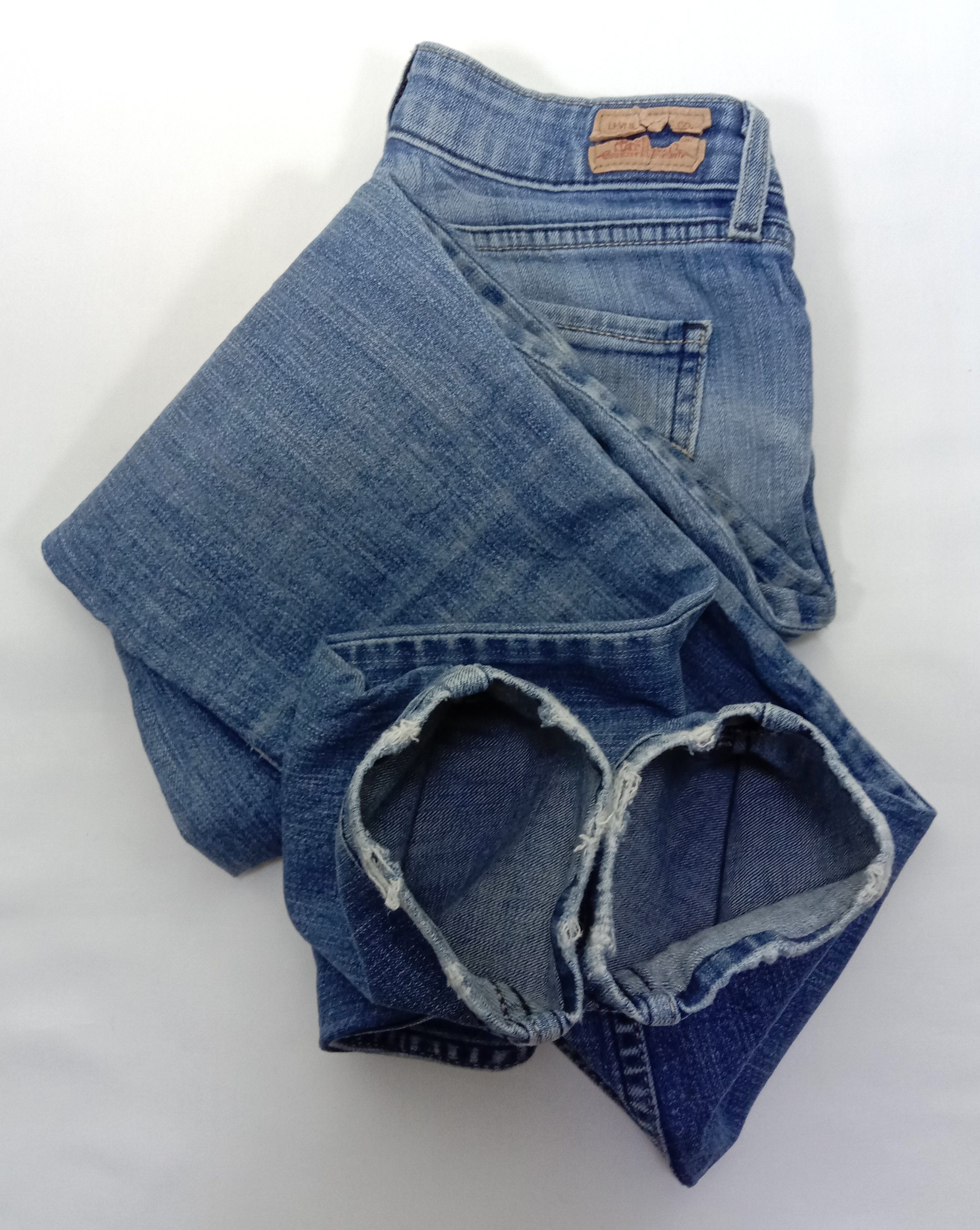 Levi's Vintage Levi's 528 Curvy Cut Jeans Size 26" / US 2 / IT 38 - 16 Thumbnail