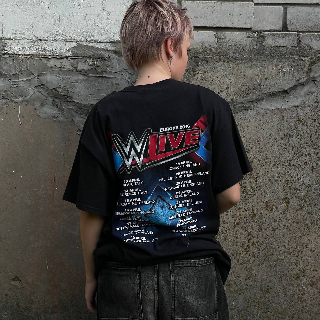 WWE Vintage WWE T-shirts We-Live 00s Big Logo Y2K Streetwear Size US XL / EU 56 / 4 - 2 Thumbnail