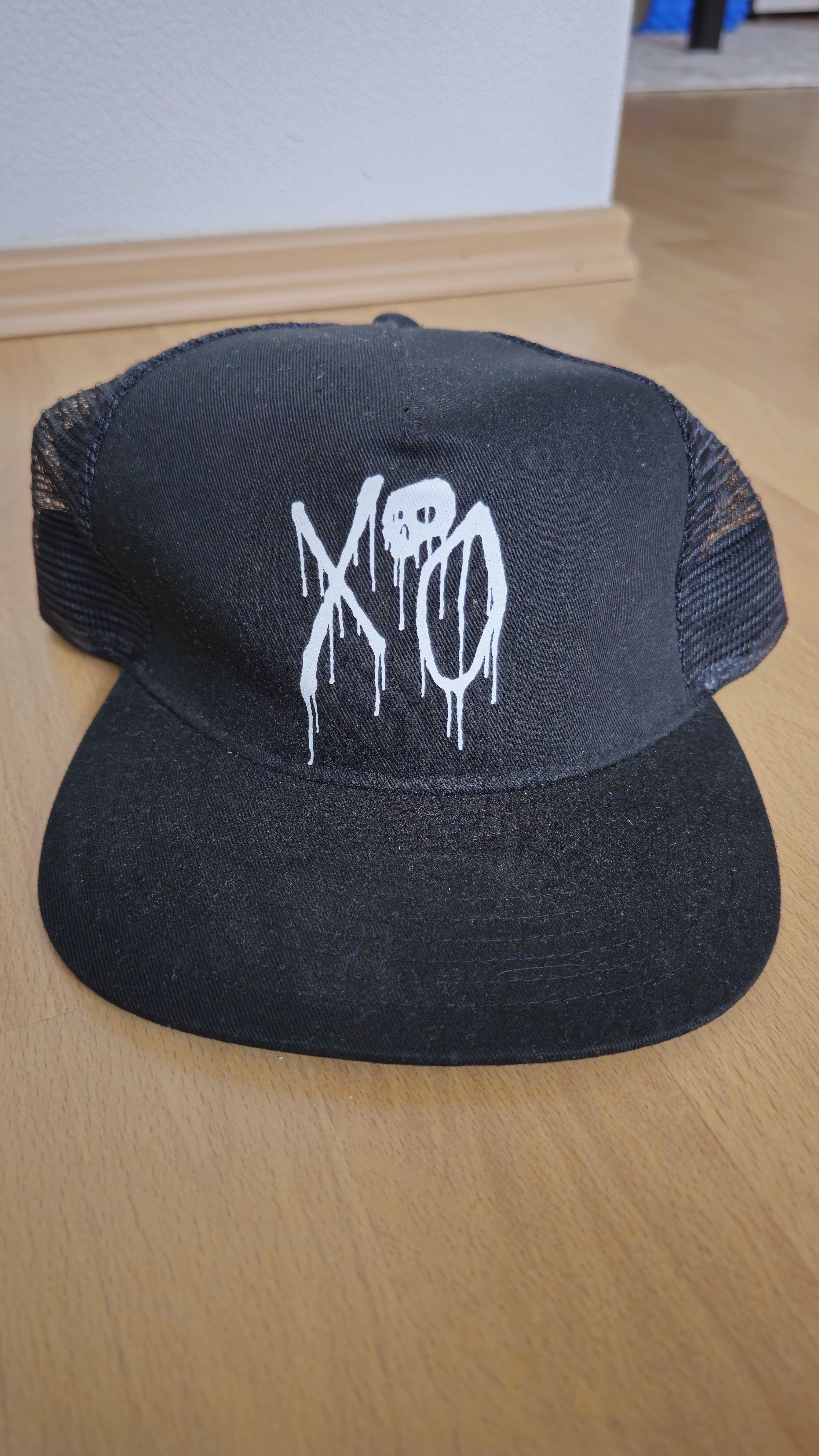 The Weeknd × XO The Weeknd XO Logo Trucker Cap Size ONE SIZE - 2 Thumbnail
