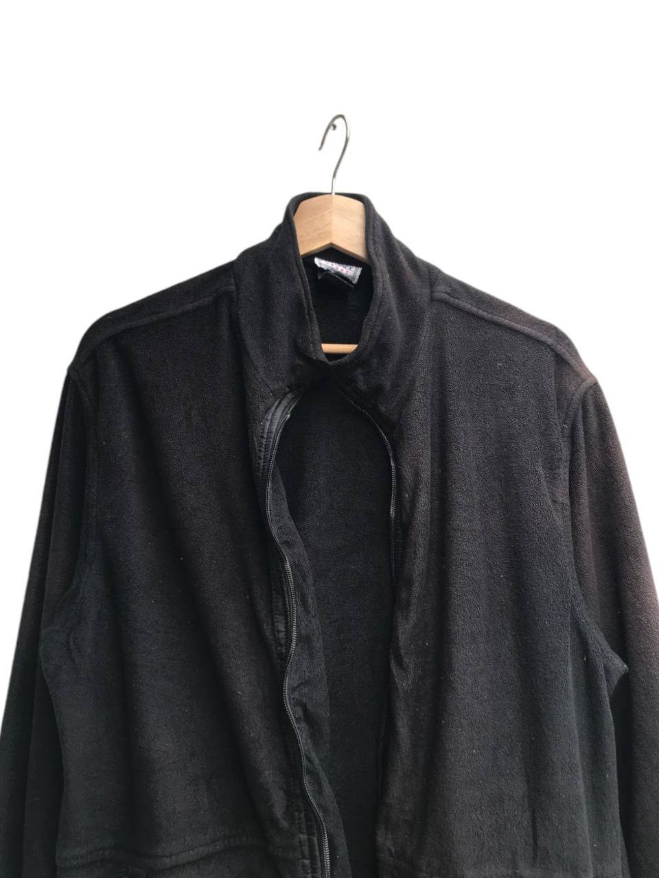 Versace × Vintage Thrashed Vintage Versace Sport Bleach Stains Fleece Jacket Size US M / EU 48-50 / 2 - 4 Thumbnail