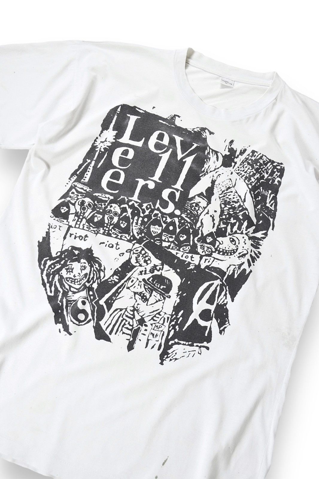 Band Tees 1993 Vintage Levellers Punk Anarchy Riot Band Tee 90s Size US XL / EU 56 / 4 - 1 Thumbnail