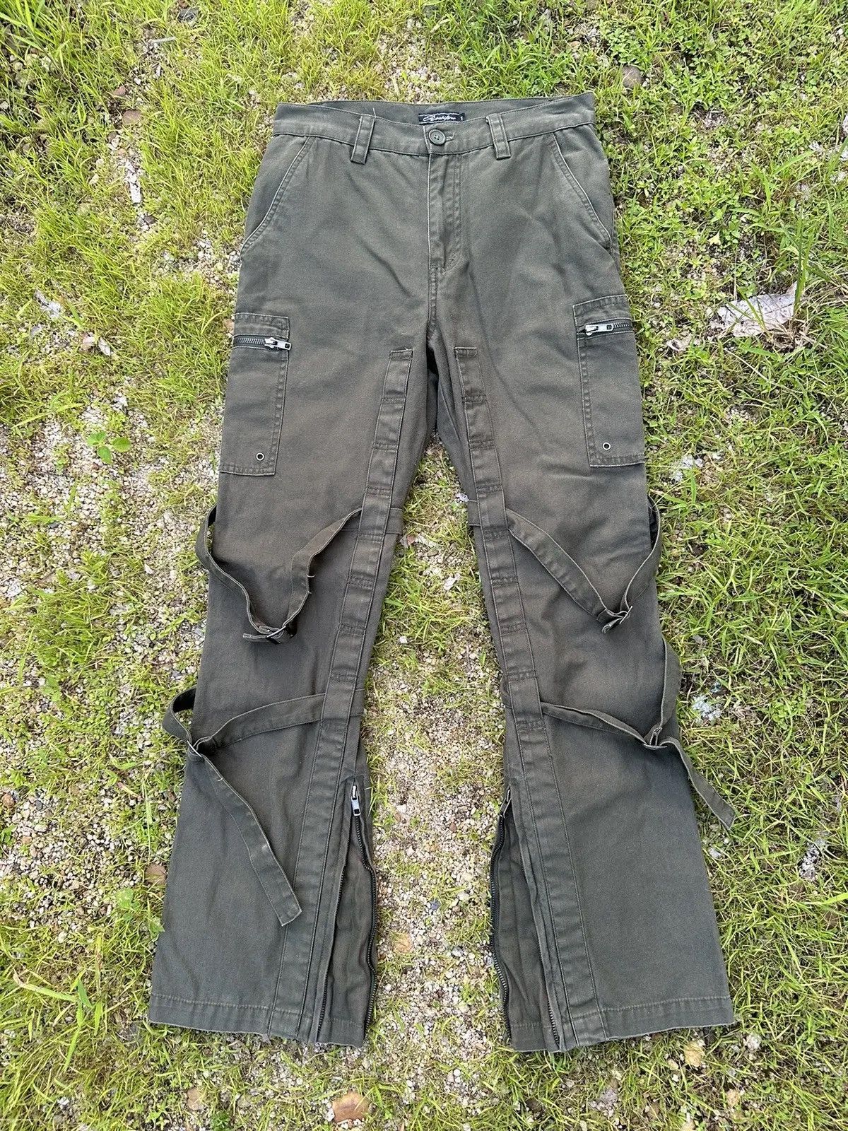 Seditionaries CRAZY VINTAGE RECTILINE JAPAN BONDAGE PARACHUTE FLARED PANTS Size US 28 / EU 44 - 1 Thumbnail