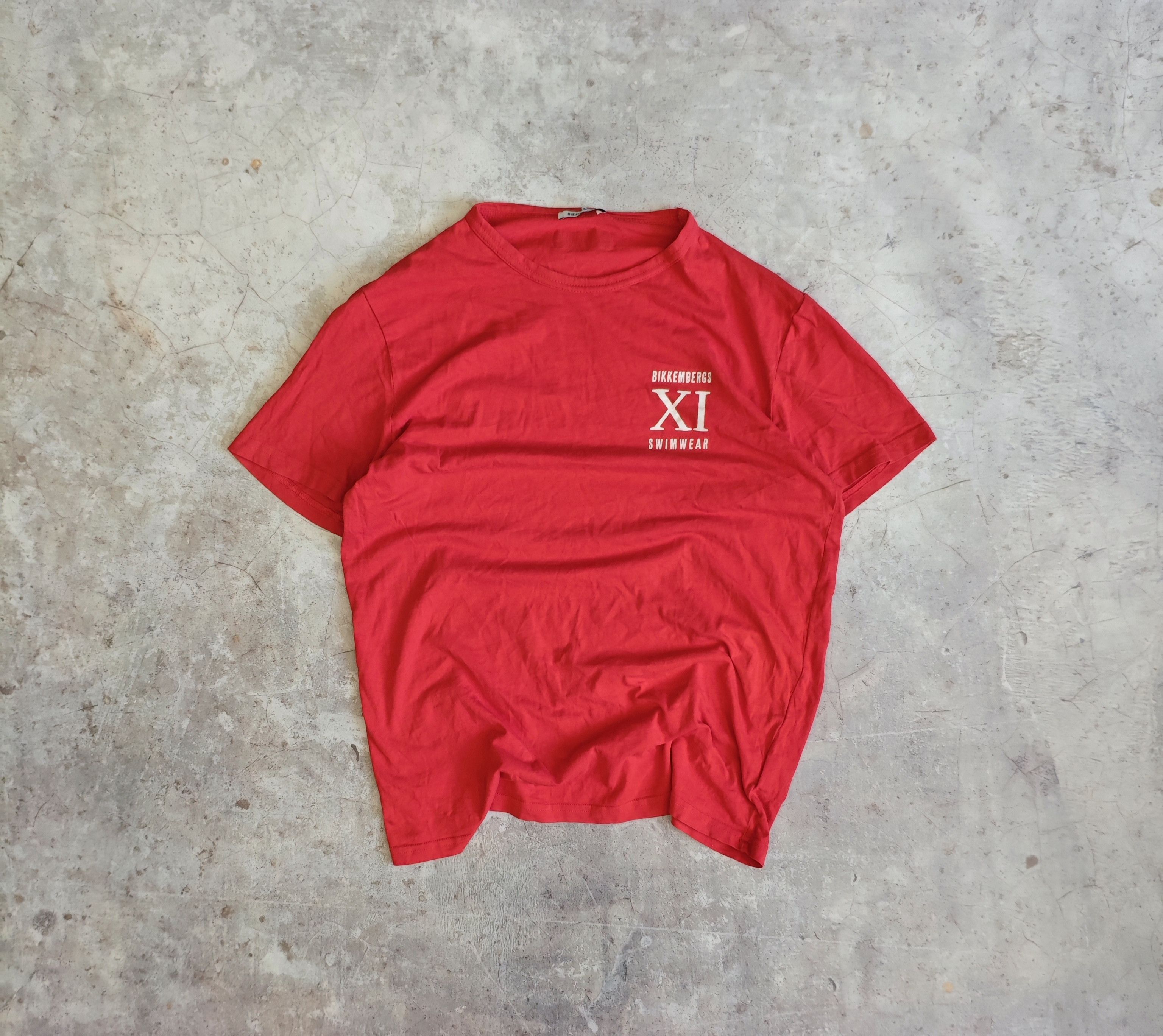 Band Tees × Dirk Bikkembergs Bikkembergs SwimWear Small print logo red t-shirt Size US S / EU 44-46 / 1 - 1 Thumbnail