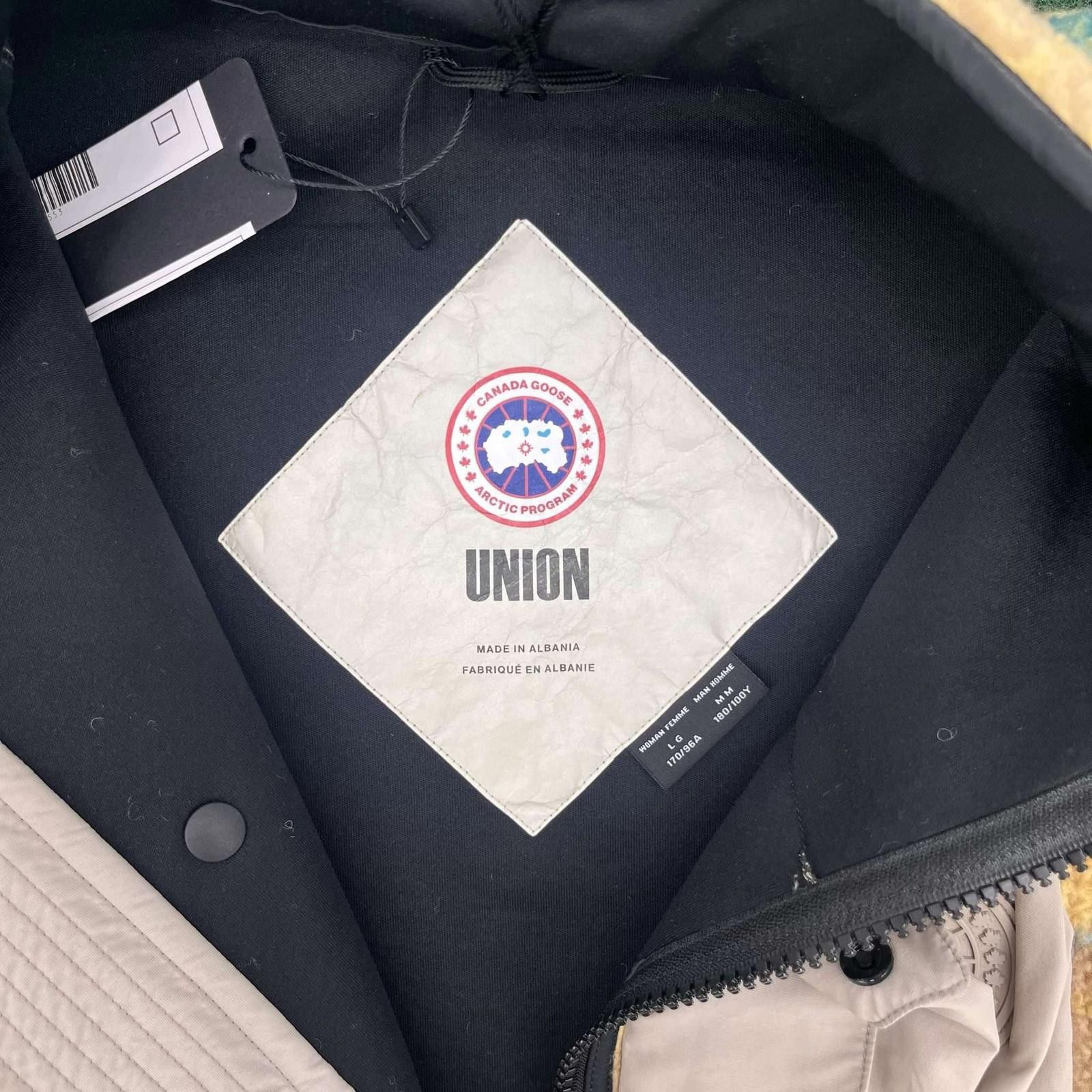 Canada Goose Canada Goose X Union X NBA Legion Vest Legacy Tartan Gold M Size US M / EU 48-50 / 2 - 5 Thumbnail