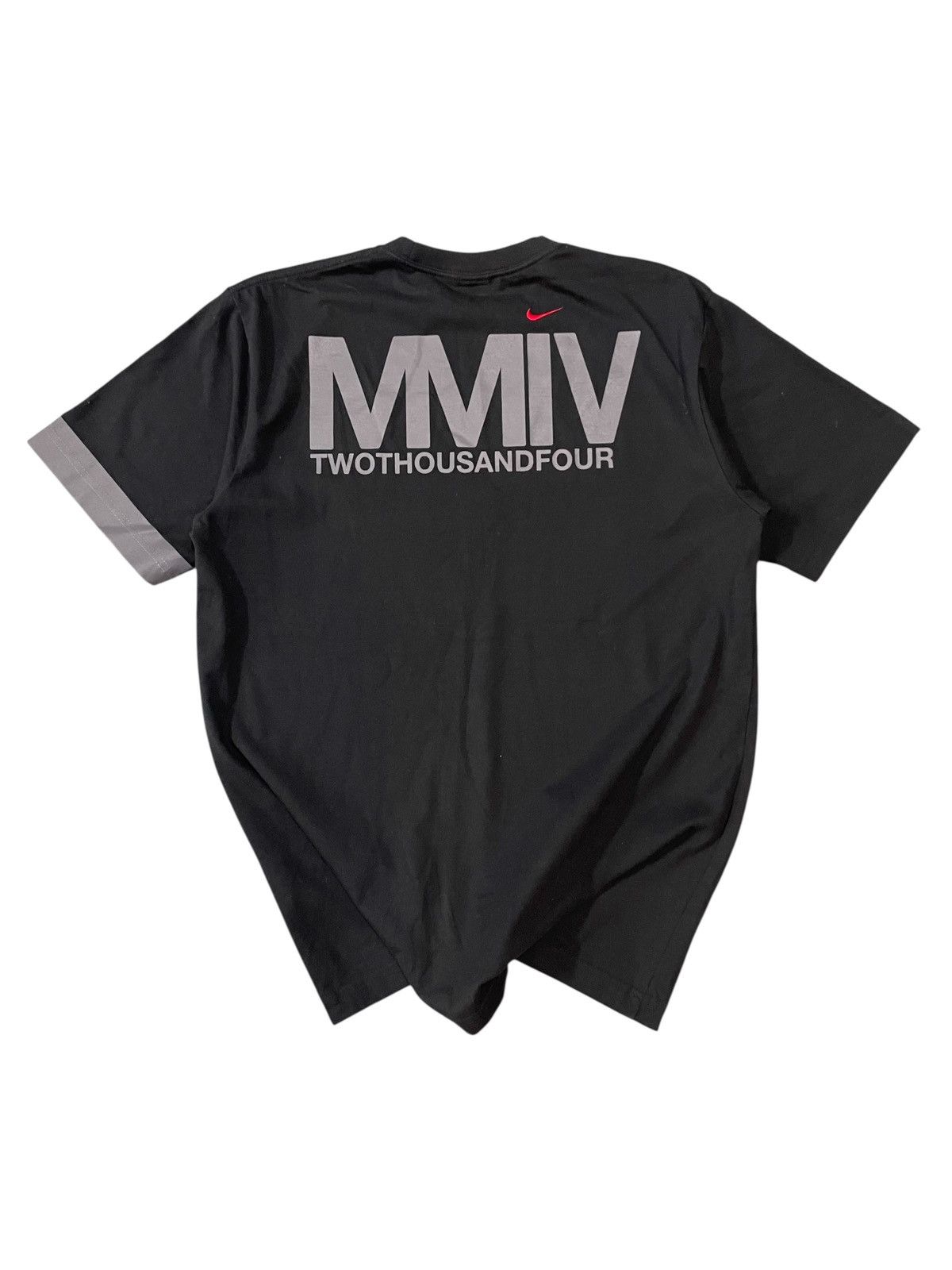 Nike Vintage Nike MMIV 2004 Shirt Y2k Size US L / EU 52-54 / 3 - 10 Thumbnail