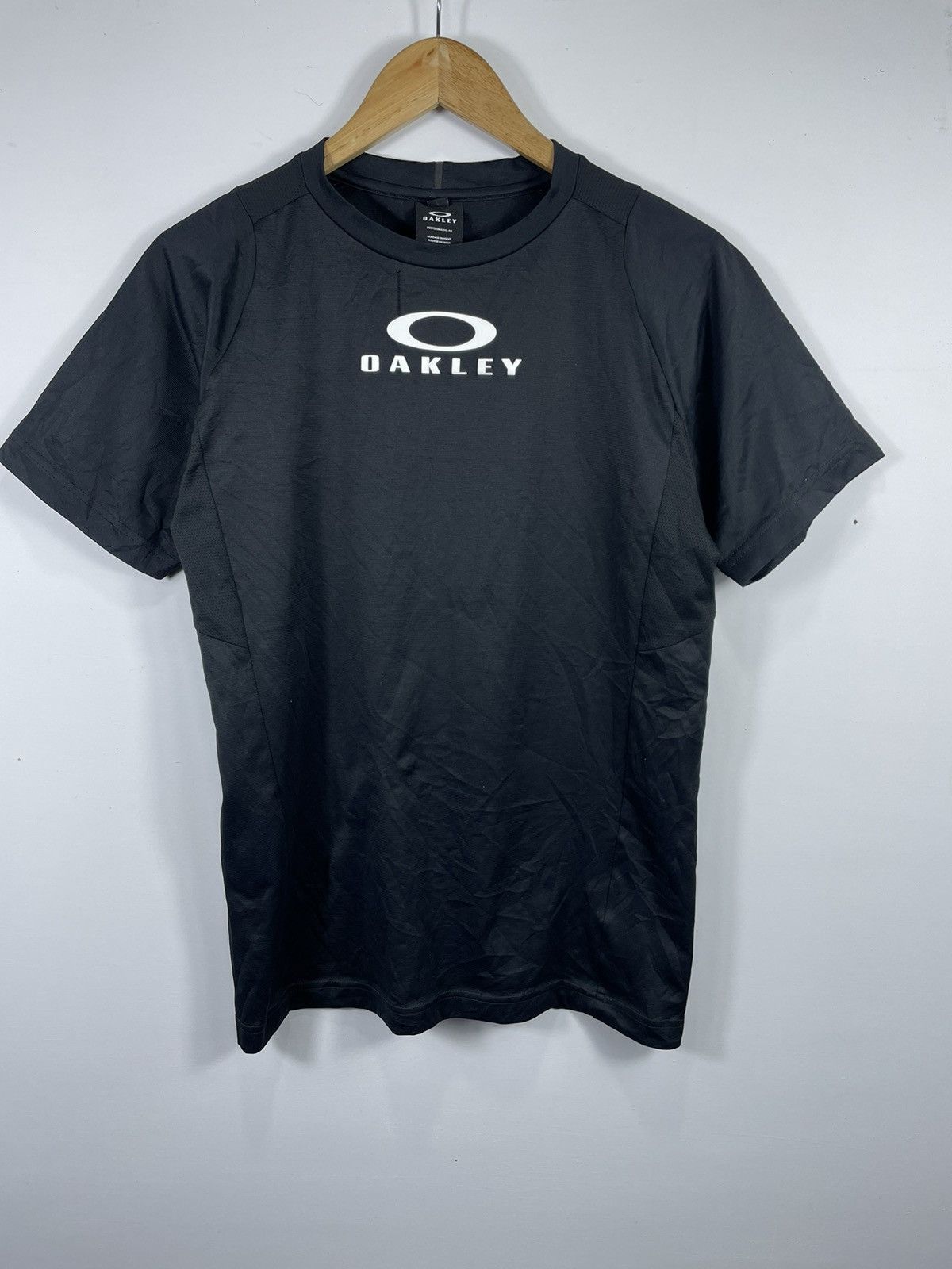Oakley × Vintage 💸BINDING OFFER💸 Oakley Surf t-shirt Size US M / EU 48-50 / 2 - 1 Thumbnail