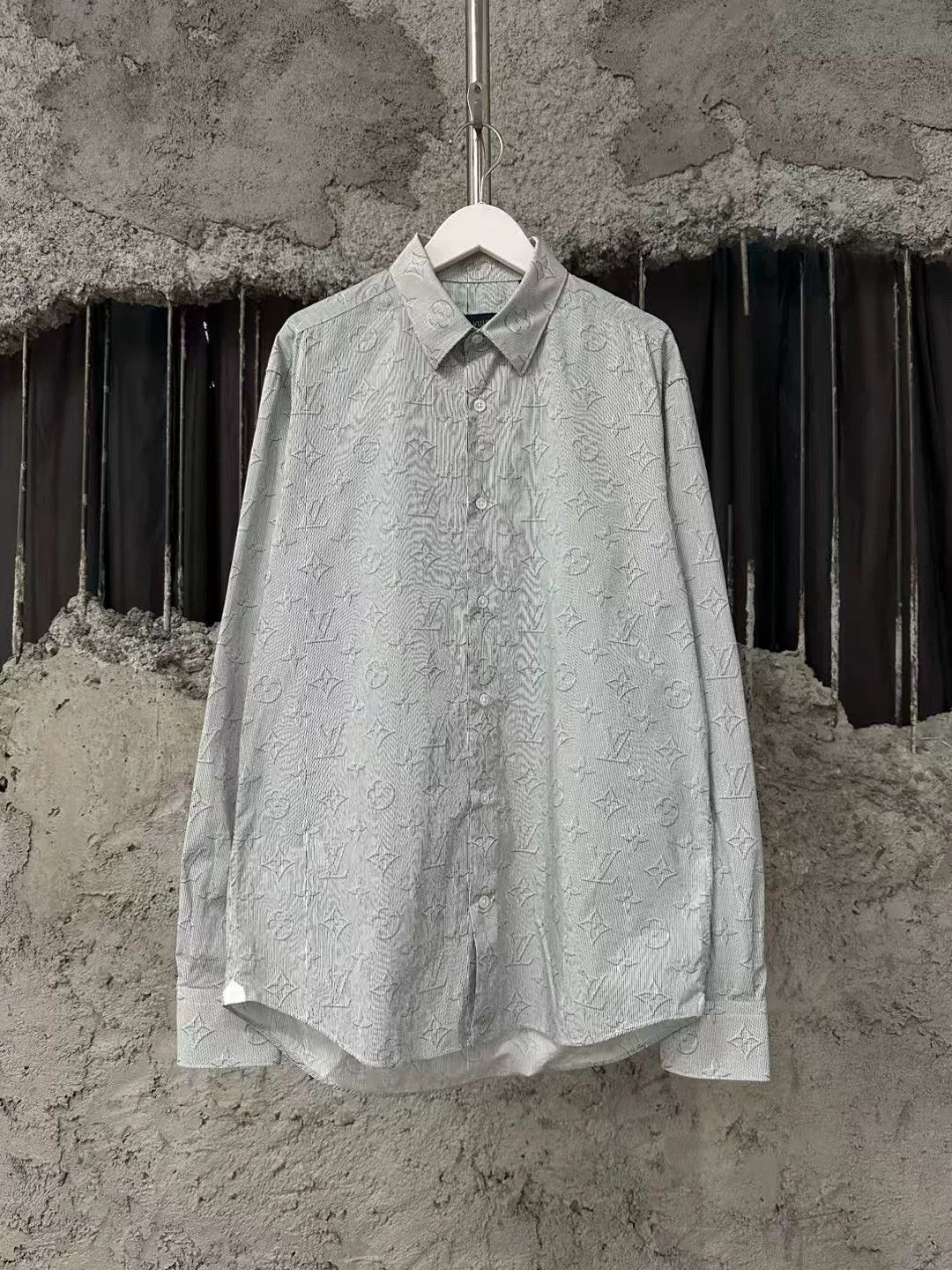 Louis Vuitton Louis Vuitton 3D Monogram Shirt Size US M / EU 48-50 / 2 - 1 Thumbnail