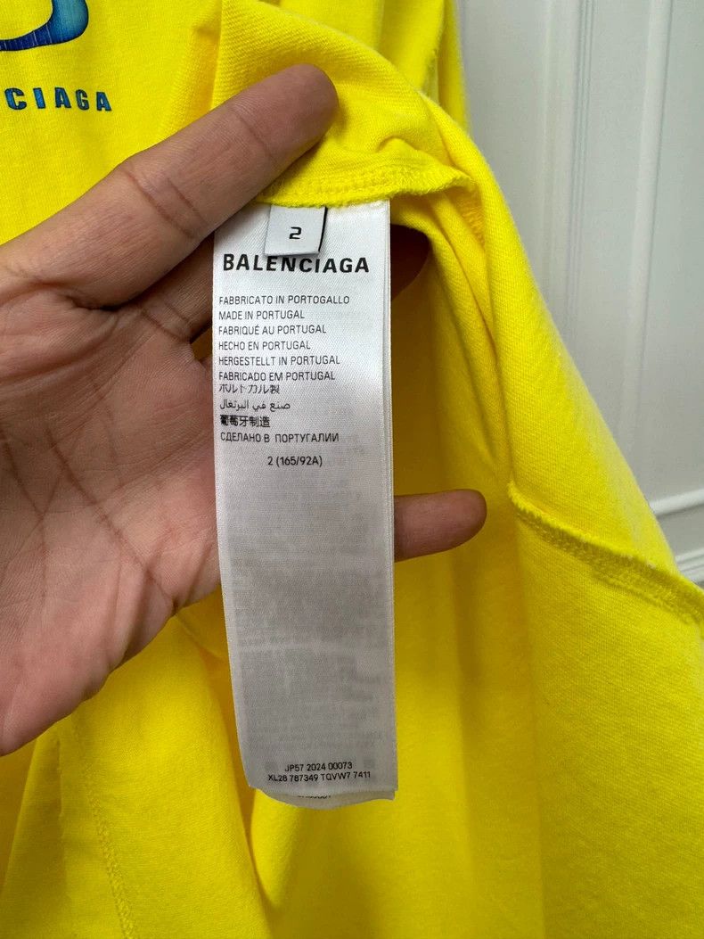 Balenciaga Balenciaga size 2 Yellow flame double-ring short sleeve Size US S / EU 44-46 / 1 - 5 Thumbnail