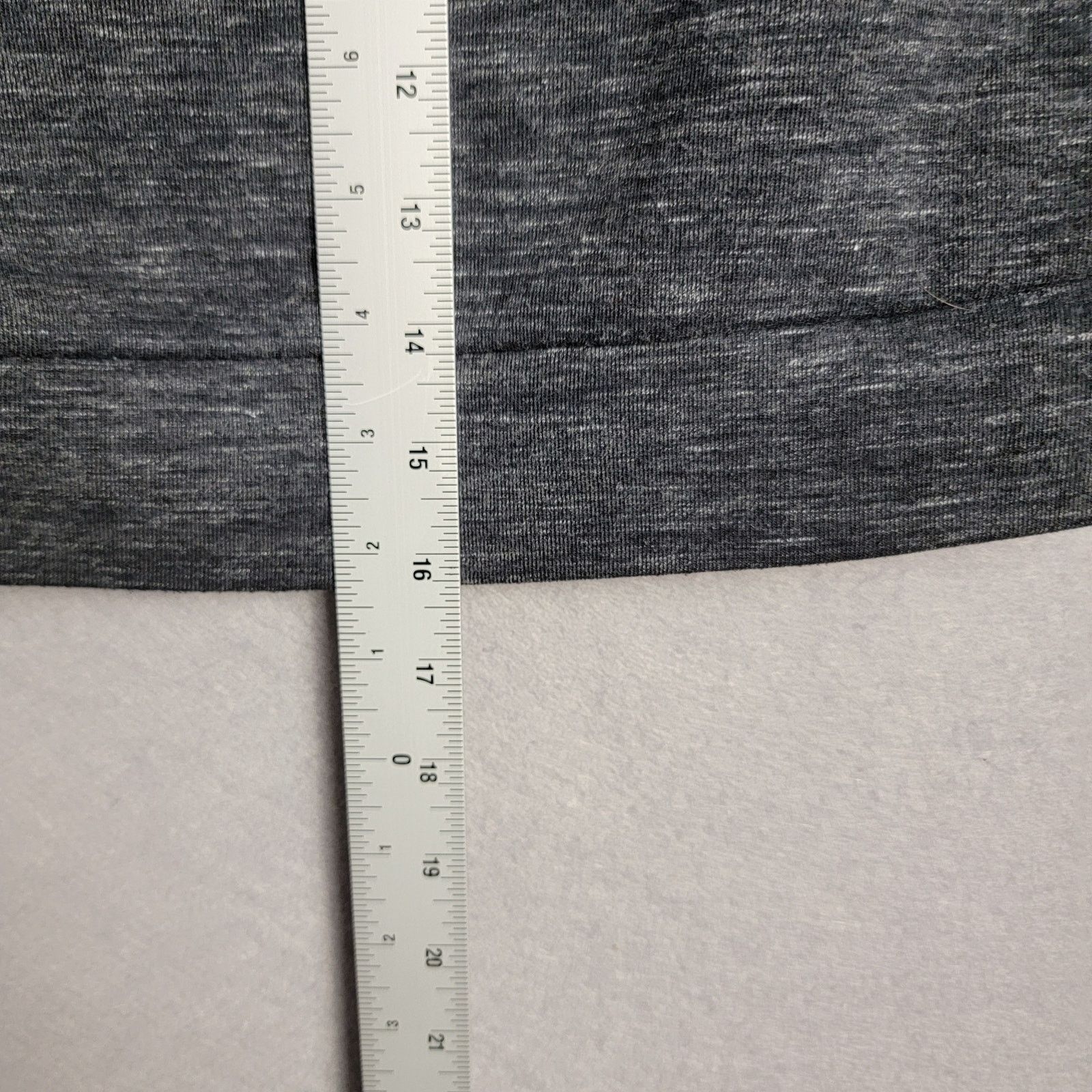 Uniqlo Uniqlo Blank Zip Up Hoodie Sz S Womens (67) Size S / US 4 / IT 40 - 6 Thumbnail