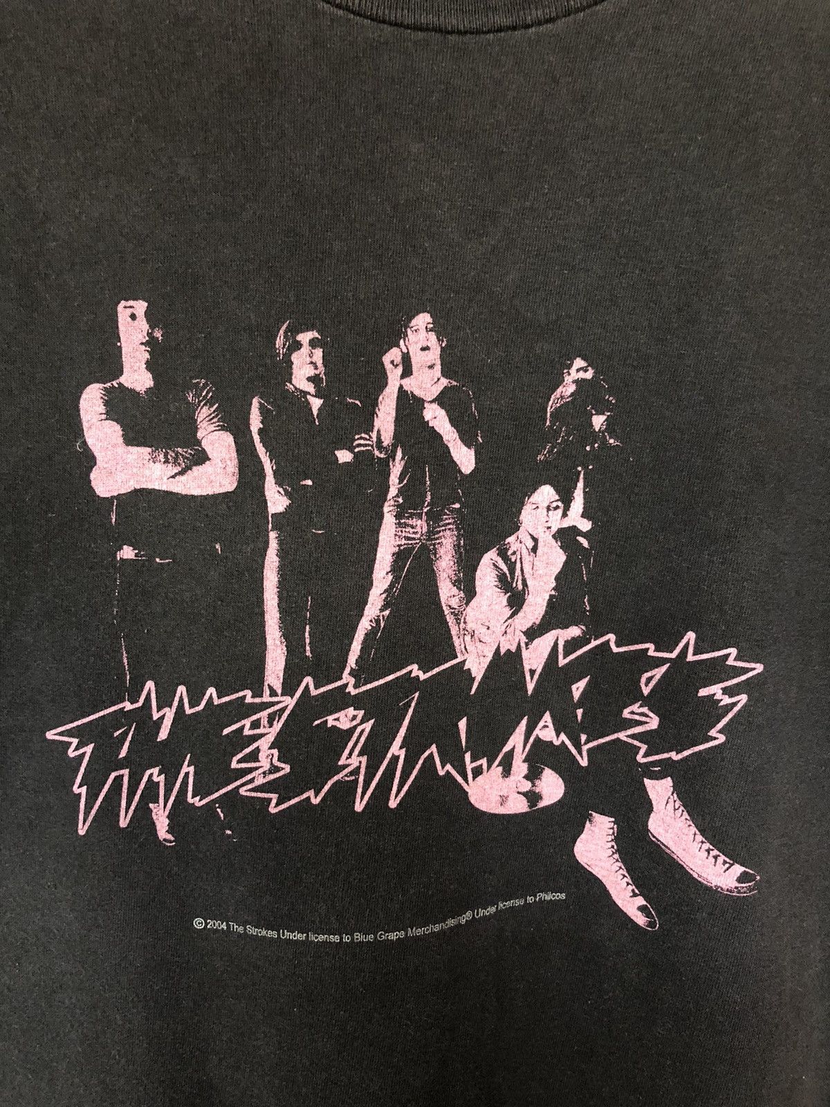 Band Tees Vintage 2004 The Strokes Line Up Rock Band Shirt Tee Size US M / EU 48-50 / 2 - 3 Thumbnail