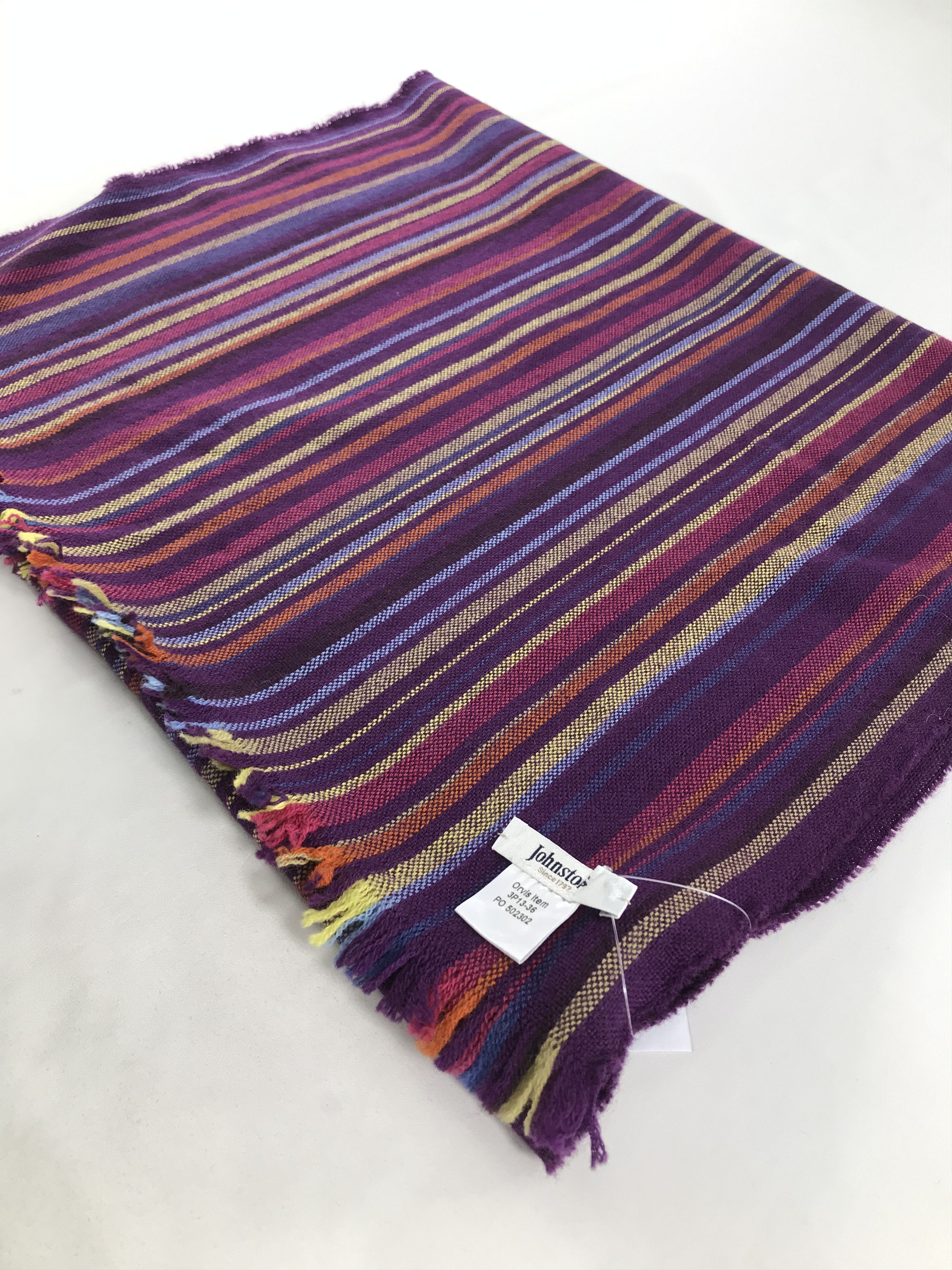 Johnstons Of Elgin Vintage Johnstons Scarf/Muffler/Neckwear MF1338 Size ONE SIZE - 2 Thumbnail