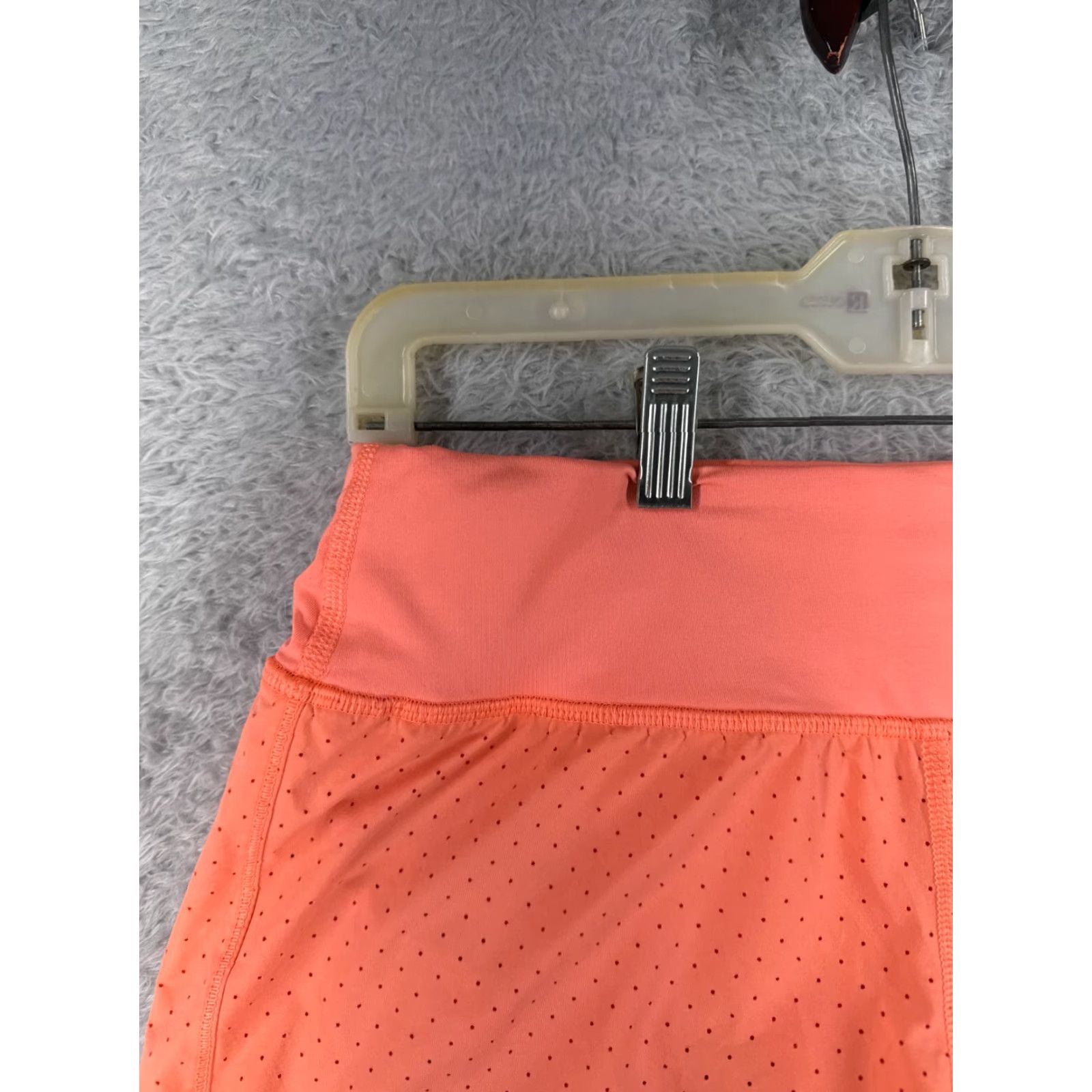 Lululemon Lululemon Shorts Women 4 Orange Final Lap Short 2.5" Luxtreme Run W7AEGS Size 27" / US 4 / IT 40 - 4 Thumbnail