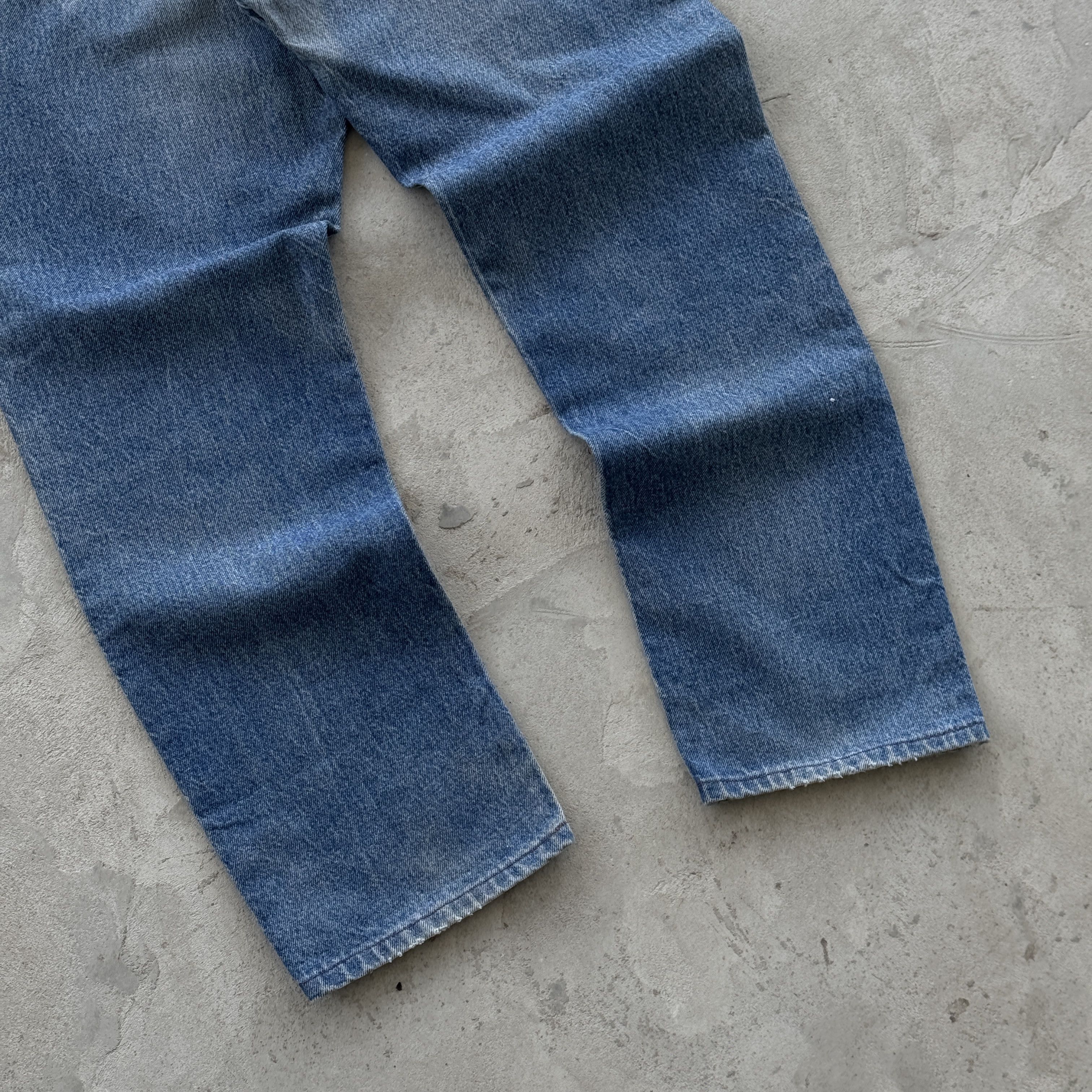 Levi's Vintage Levi’s 501 Straight Leg Denim Jeans Blue Made USA Size US 38 / EU 54 - 9 Thumbnail