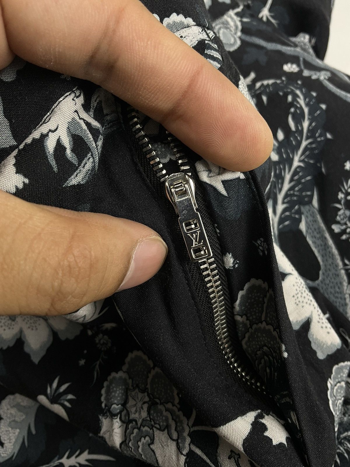 Louis Vuitton Louis Vuitton F/W'13 Chapman Brothers Garden in Hell Pants Size US 30 / EU 46 - 10 Thumbnail