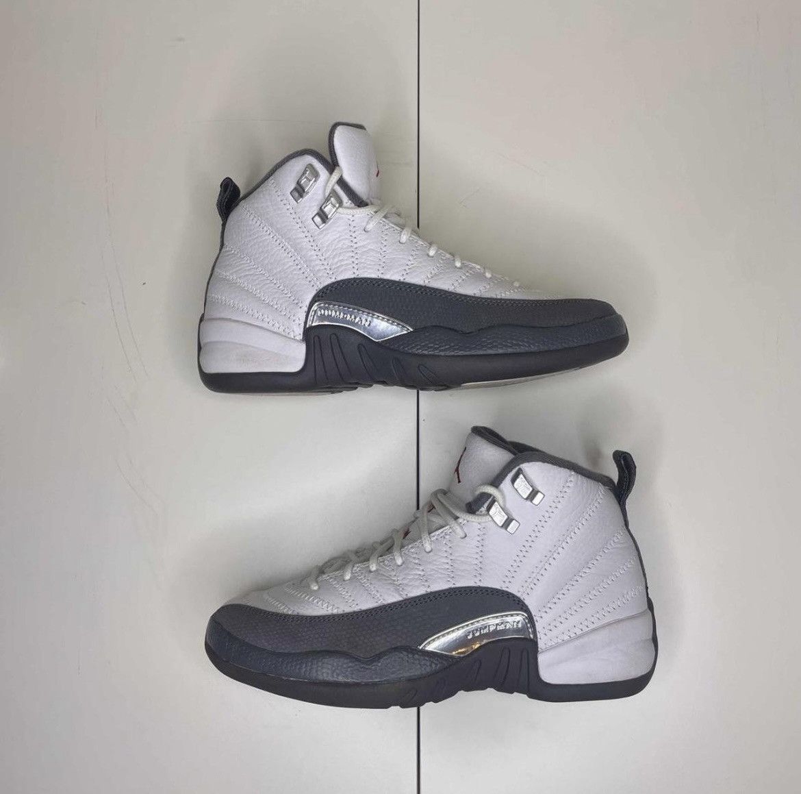 Jordan Brand AIR JORDAN 12 RETRO BG 'DARK GREY' Size US 5 / EU 37 - 2 Thumbnail