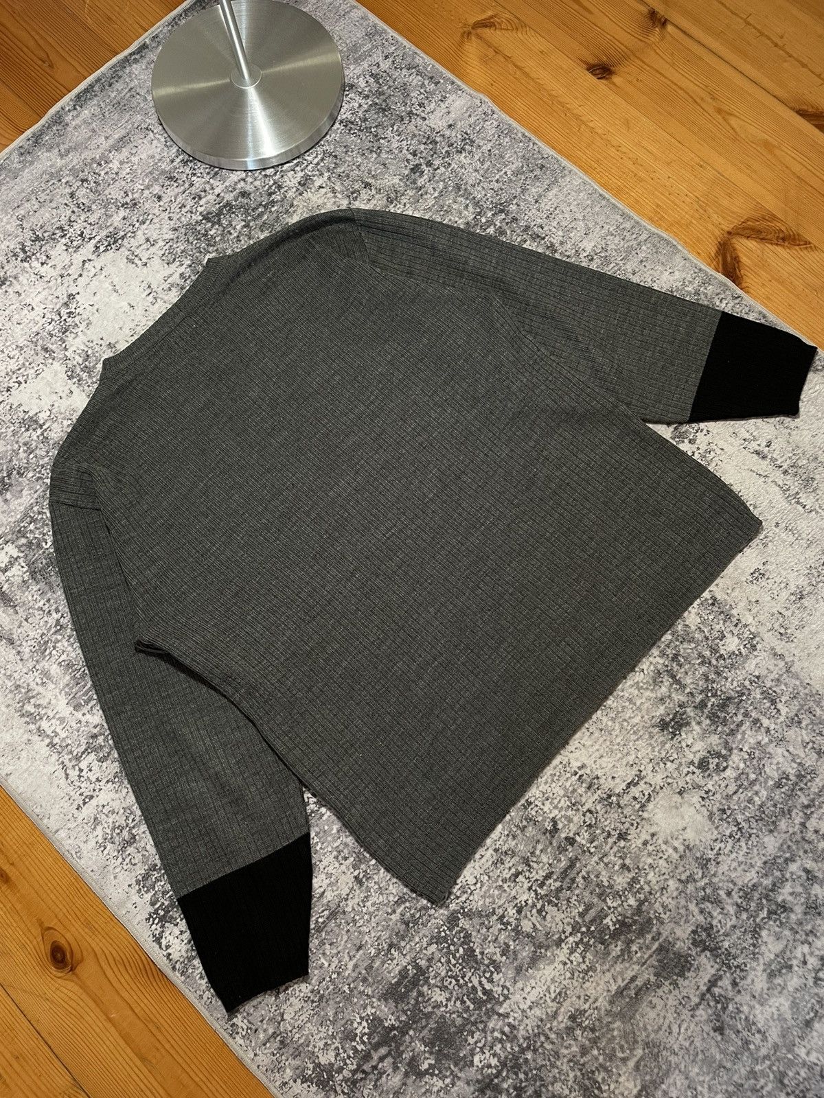 Versace × Vintage Versace Sport Vintage V Sweater Size US M / EU 48-50 / 2 - 3 Thumbnail