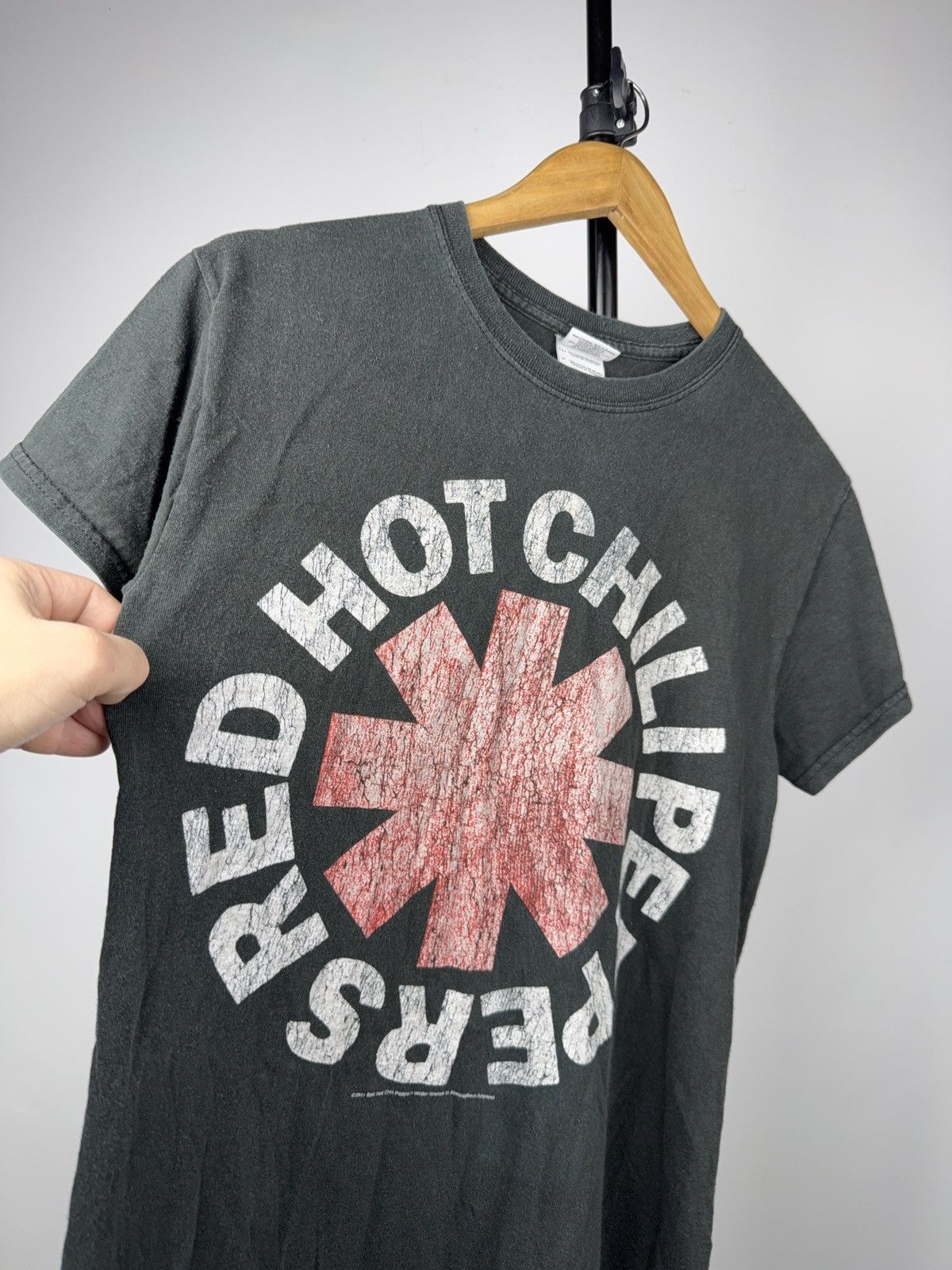 Vintage 00s Red Hot Chili Peppers 2011 Classic Logo Band Tee Vintage Size US S / EU 44-46 / 1 - 4 Thumbnail