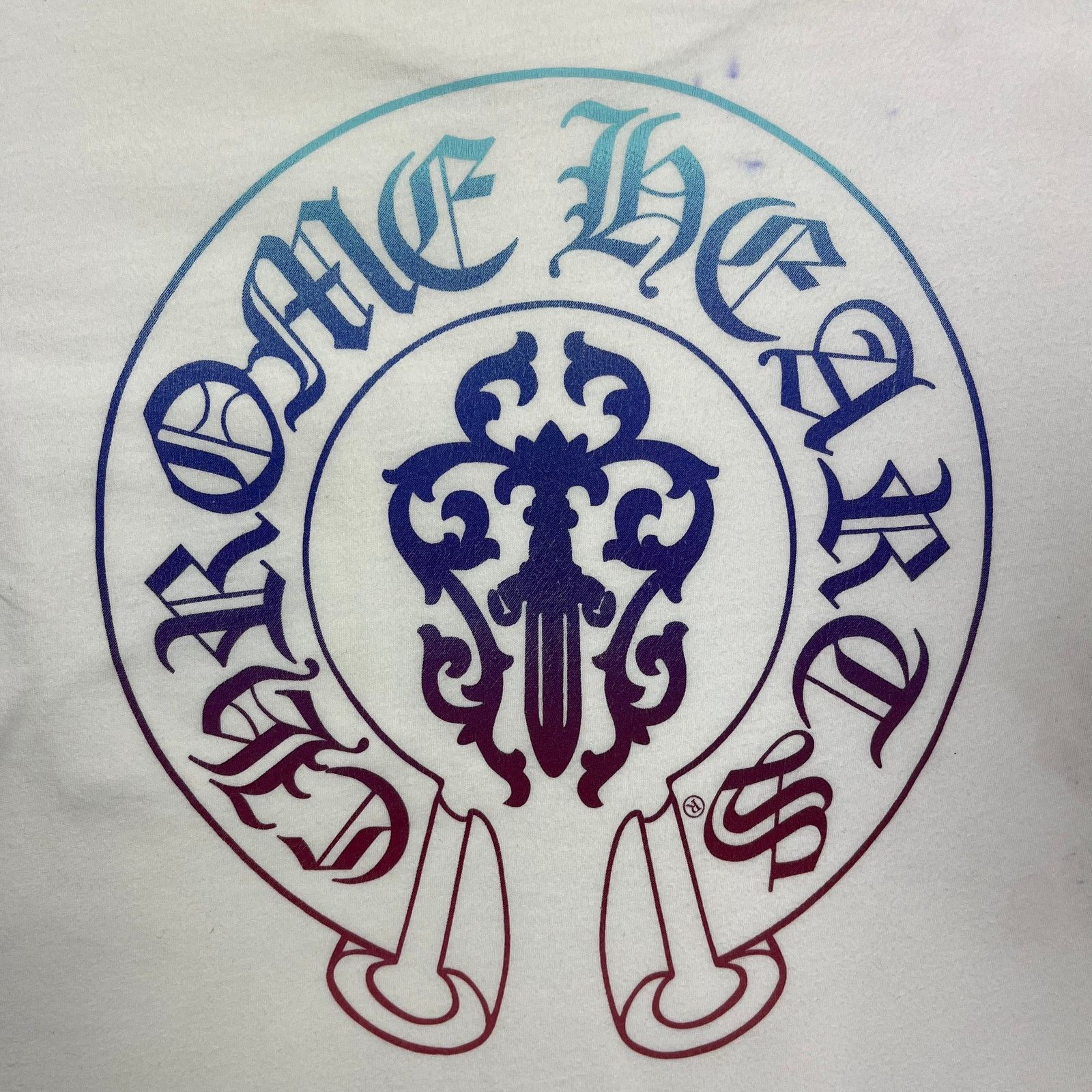 Chrome Hearts Chrome Hearts White Gradient Dagger Horseshoe Logo Tee Size US S / EU 44-46 / 1 - 4 Thumbnail