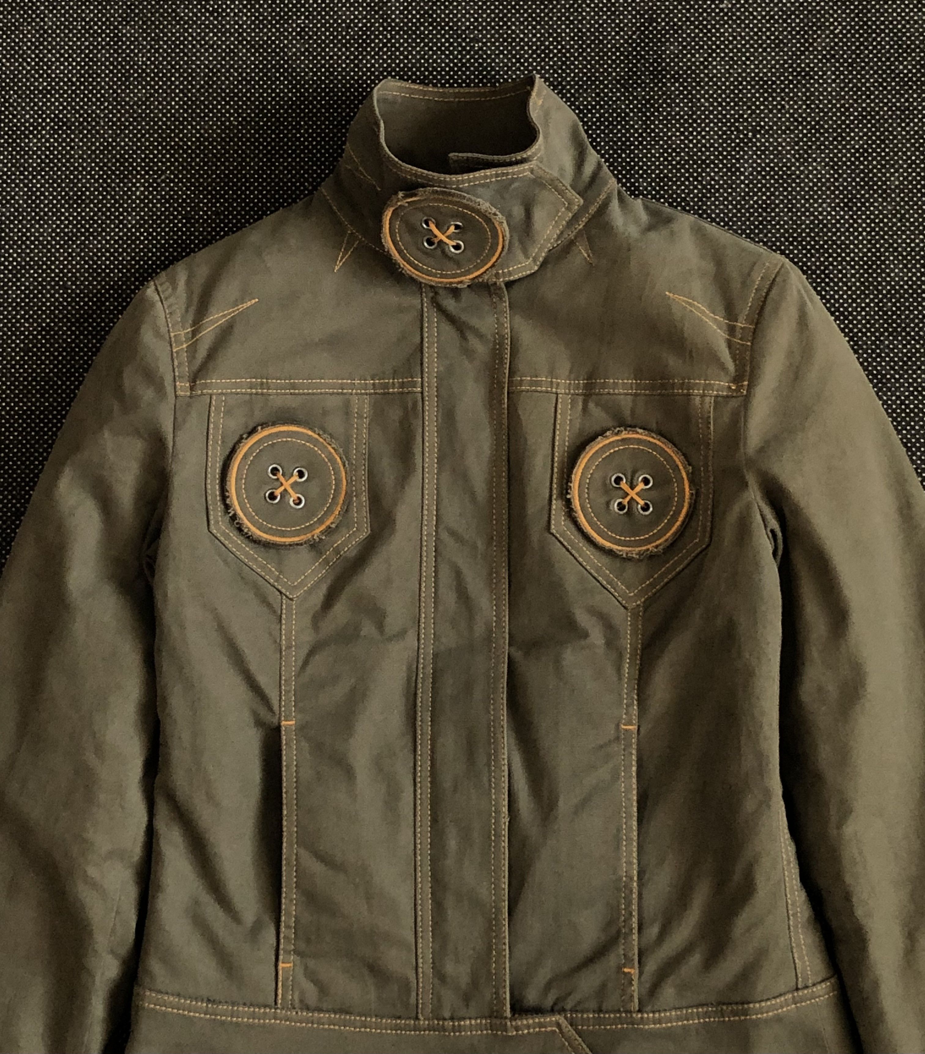 Moschino VINTAGE MOSCHINO JEANS BUTTON ACCENT JACKET MILITARY Size XS / US 0-2 / IT 36-38 - 6 Thumbnail