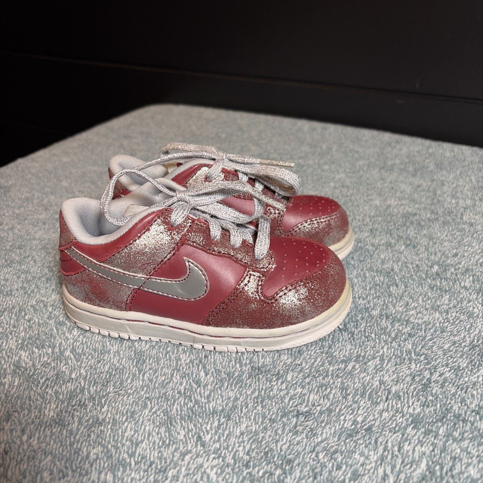 Nike Nike Dunk Low Team Red Metallic Silver Toddler Size US 6.5C Size US 6.5 / EU 39-40 - 3 Thumbnail