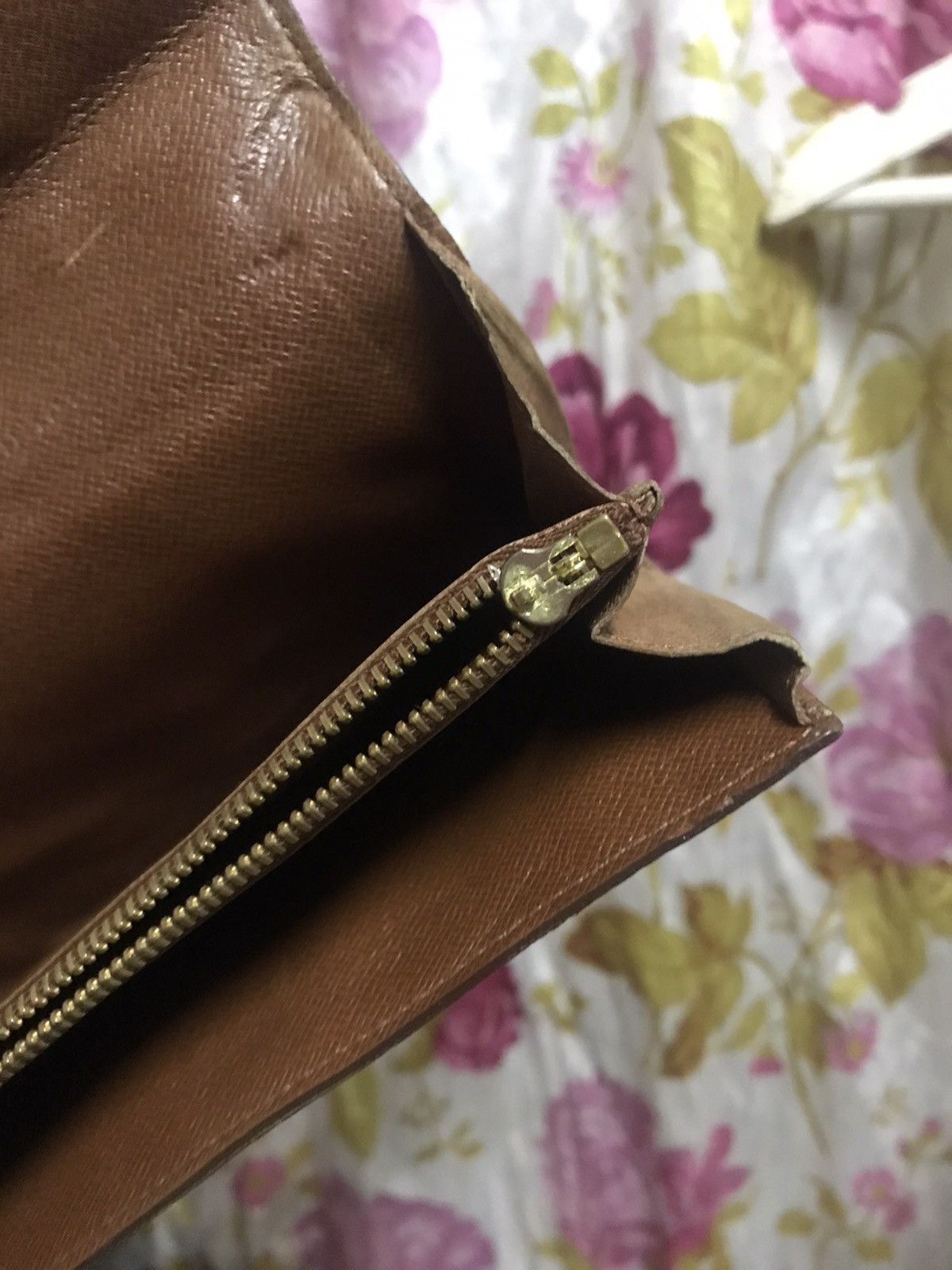 Louis Vuitton Authentic Louis Vuitton Long Wallet Size ONE SIZE - 8 Thumbnail