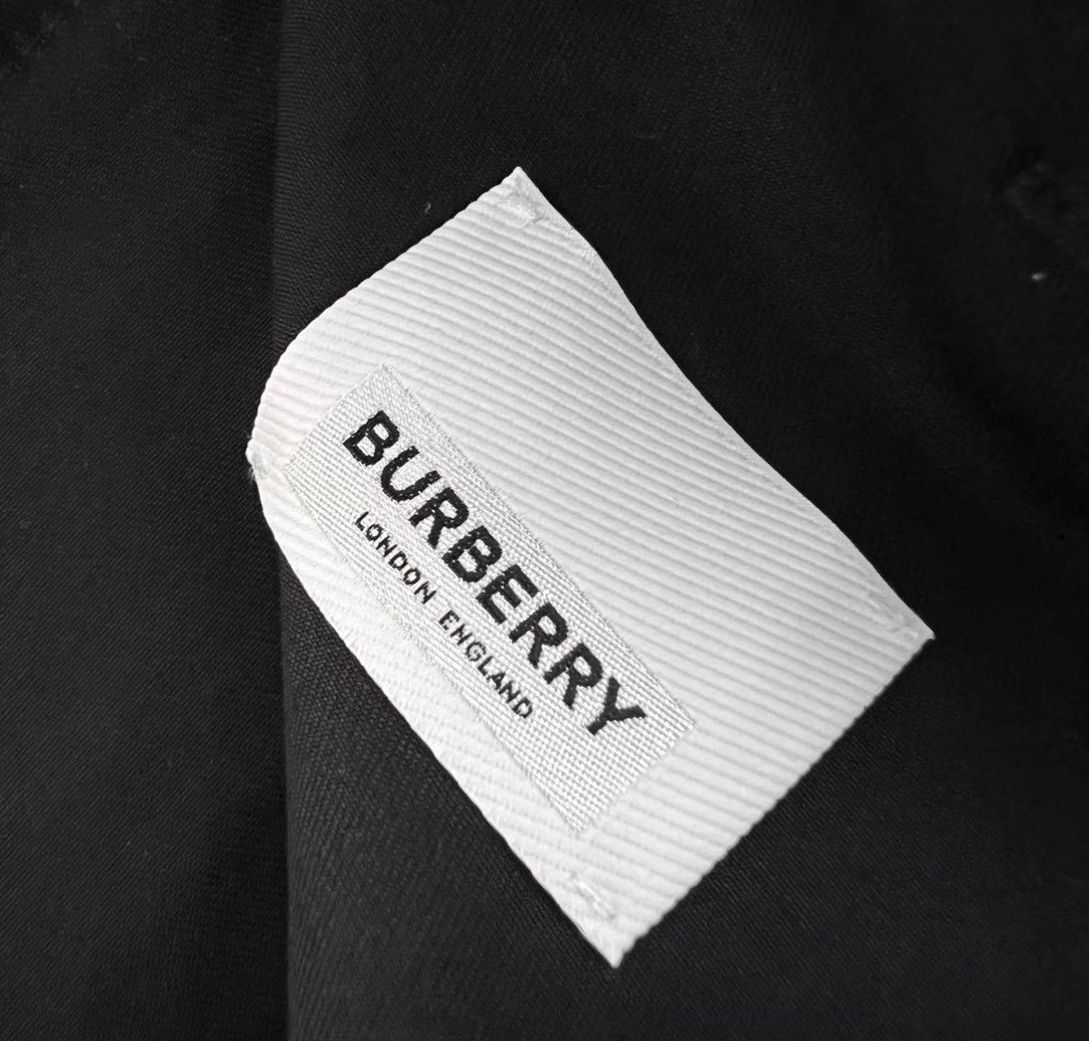 Burberry Burberry Solid Straight-Leg Shorts J41 Size US 34 / EU 50 - 4 Thumbnail