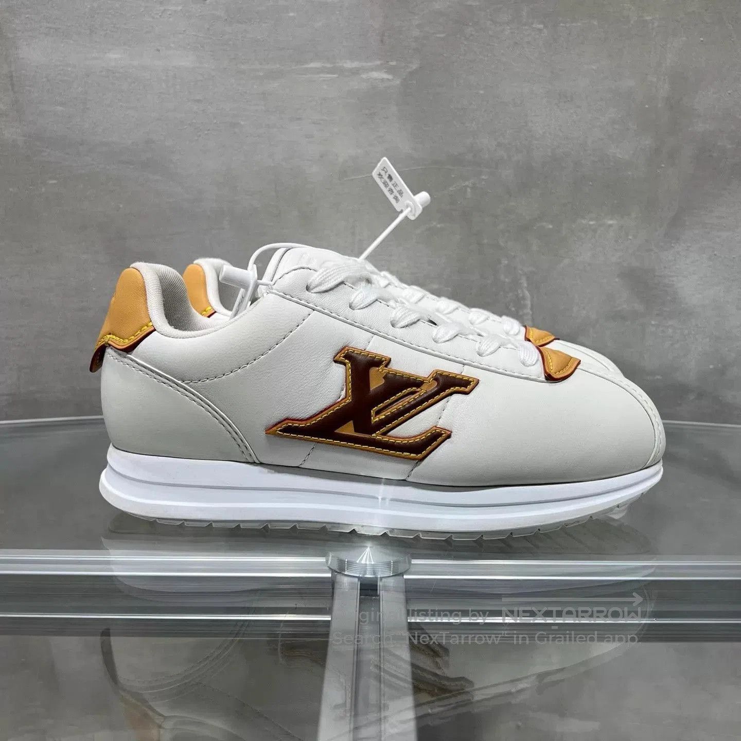 Louis Vuitton White Low-Top Sneakers Size 7.5. Size US 7.5 / EU 40-41 - 4 Thumbnail