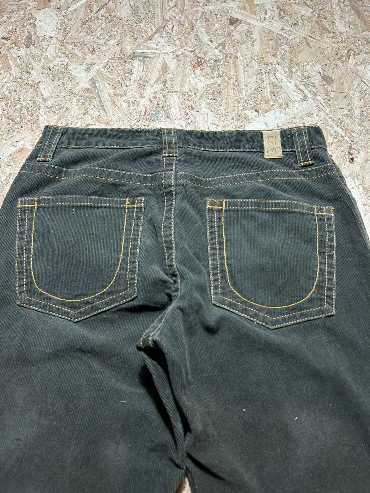 Tommy Hilfiger Tommy Hilfiger Corduroy Flare Jeans Size 31" - 7 Thumbnail