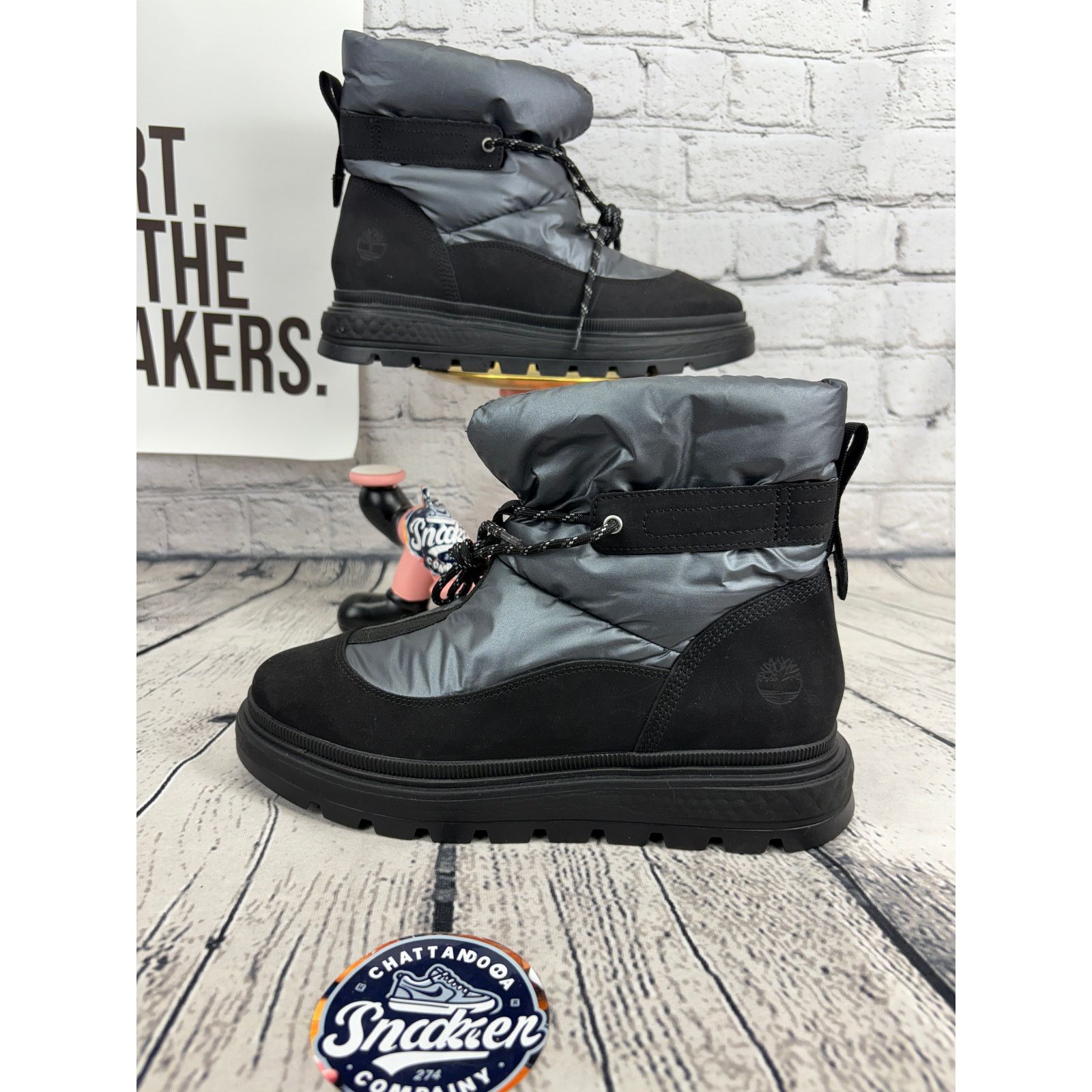 Timberland Timberland Ray City Waterproof Hiking Puffer Boots Womens 9 Size US 9 / IT 39 - 1 Thumbnail