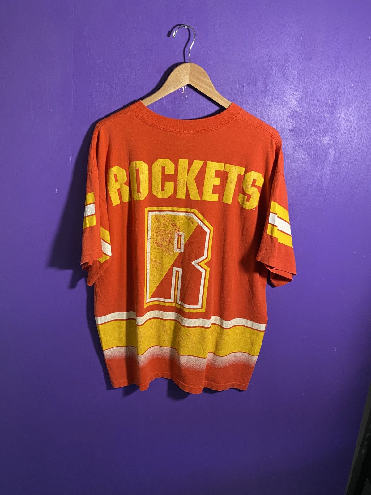 Salem Sportswear Vintage 90s Salem sportswear Houston rockets AOP t-shirt Size US L / EU 52-54 / 3 - 2 Thumbnail