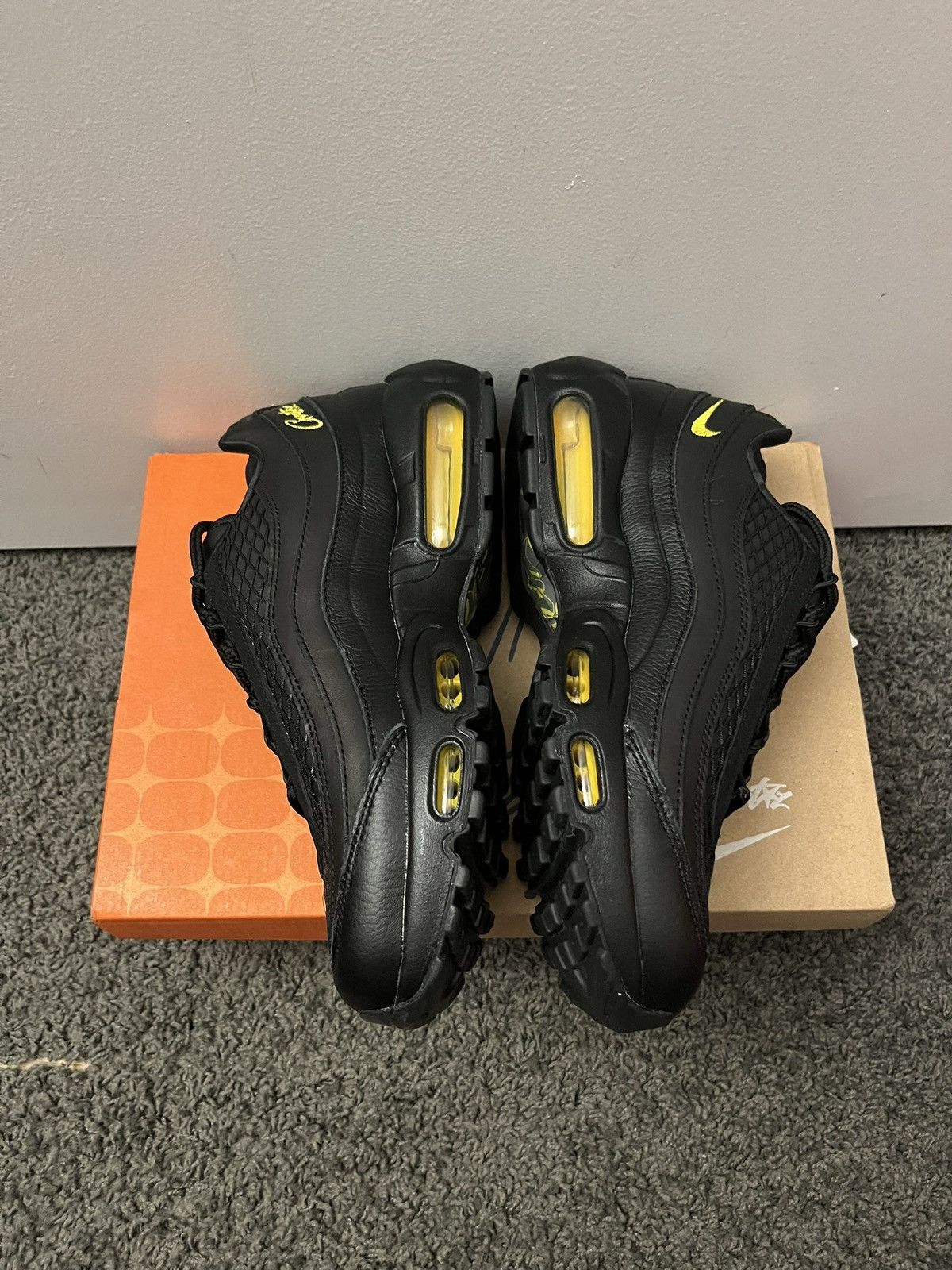 Corteiz × Nike Air Max 95 X Cortiez honey black Size US 8 / EU 41 - 2 Thumbnail