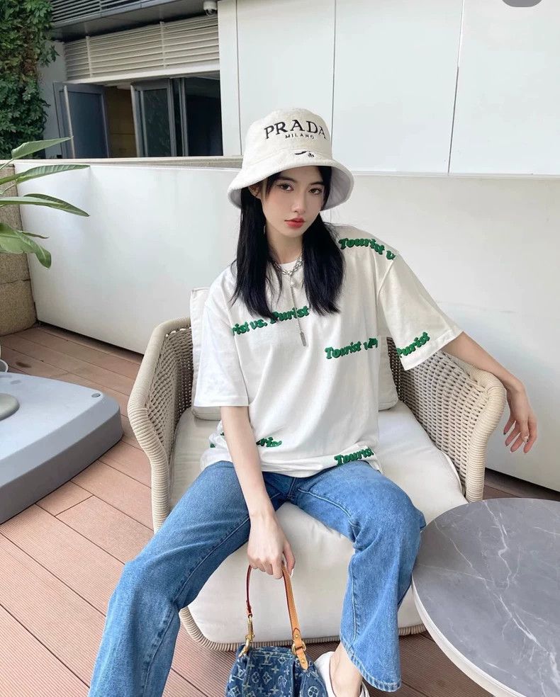 Louis Vuitton Louis Vuitton White printed short sleeves 2503-Nextarrow Size US L / EU 52-54 / 3 - 8 Thumbnail