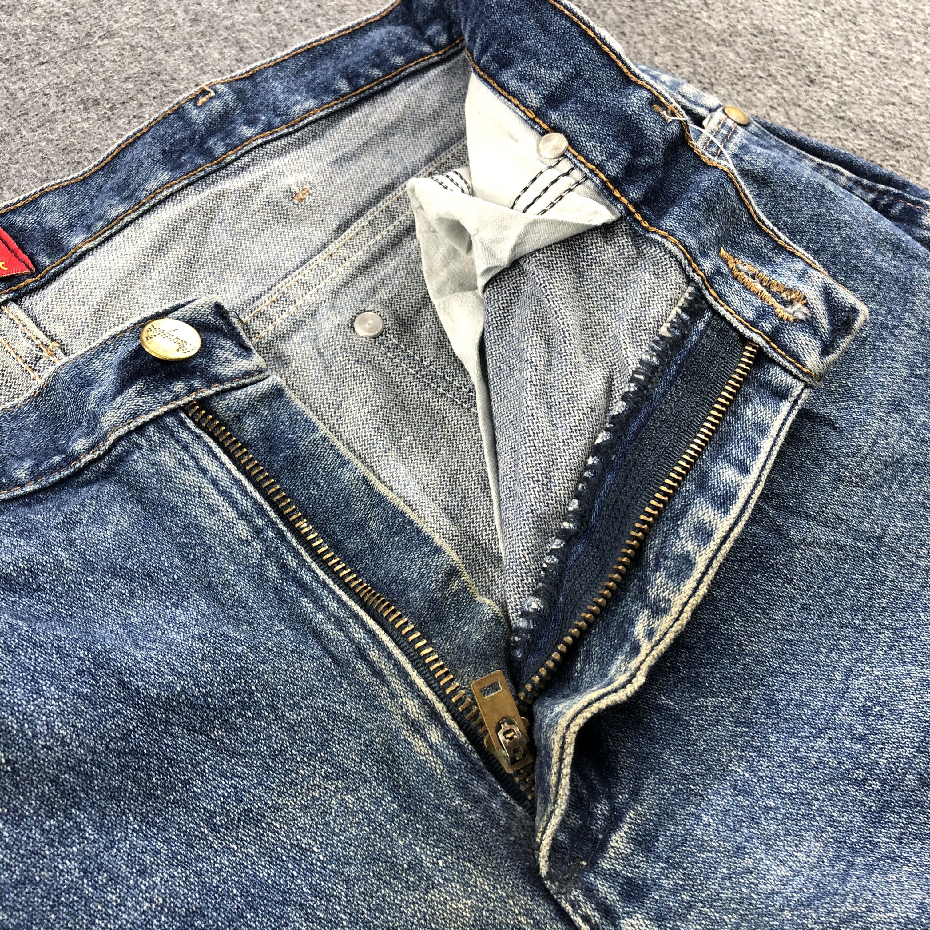 Vintage Vintage Blue Wash Wrangler Jeans-J2102 Size US 36 / EU 52 - 8 Thumbnail
