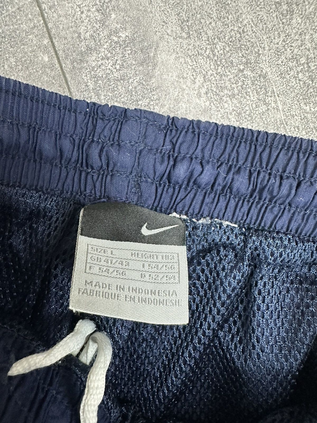 Nike Nike Vintage Nylon 2000S Swoosh Striped Track Nylon Pants Size US 34 / EU 50 - 8 Thumbnail