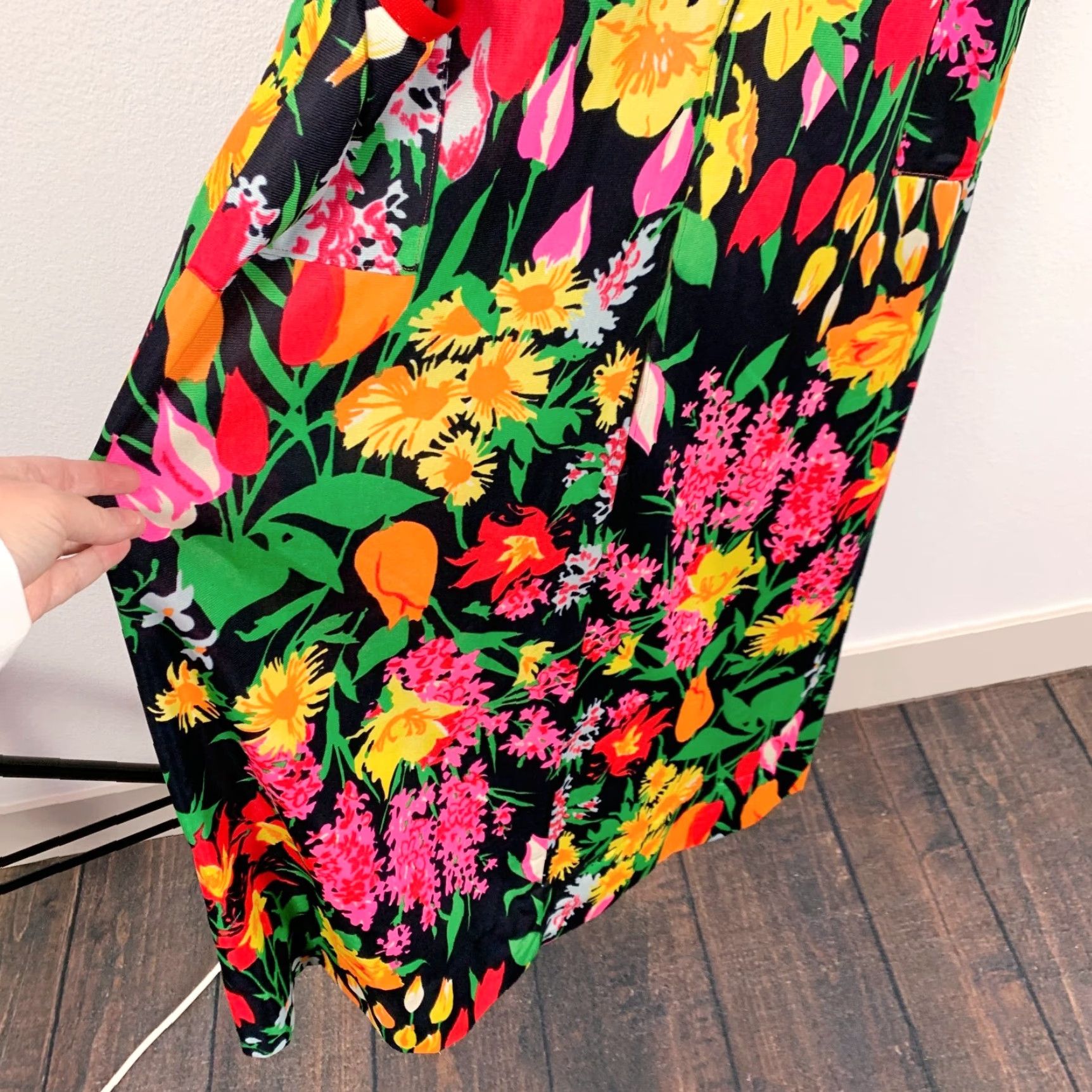Vintage VINTAGE Handmade Mod Caftan Dress Muumuu Black Floral Polyester Zip Front Dress L Black 1970s Womens Size L / US 10 / IT 46 - 5 Thumbnail