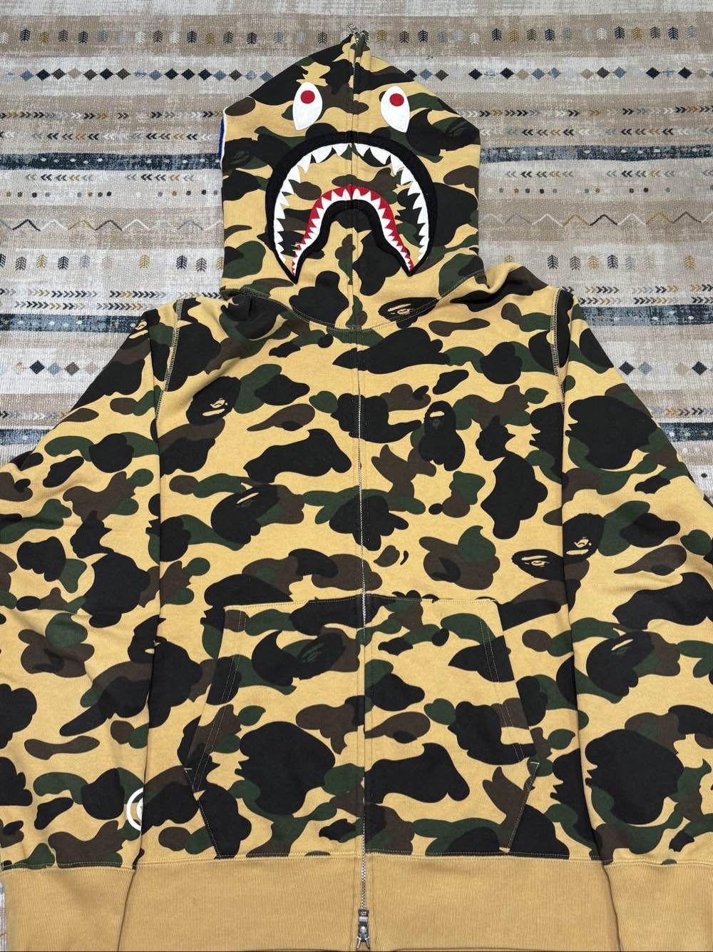 Bape A BATHING APE Camo Shark Full-Zip Hoodie Size XL Size US XL / EU 56 / 4 - 1 Thumbnail