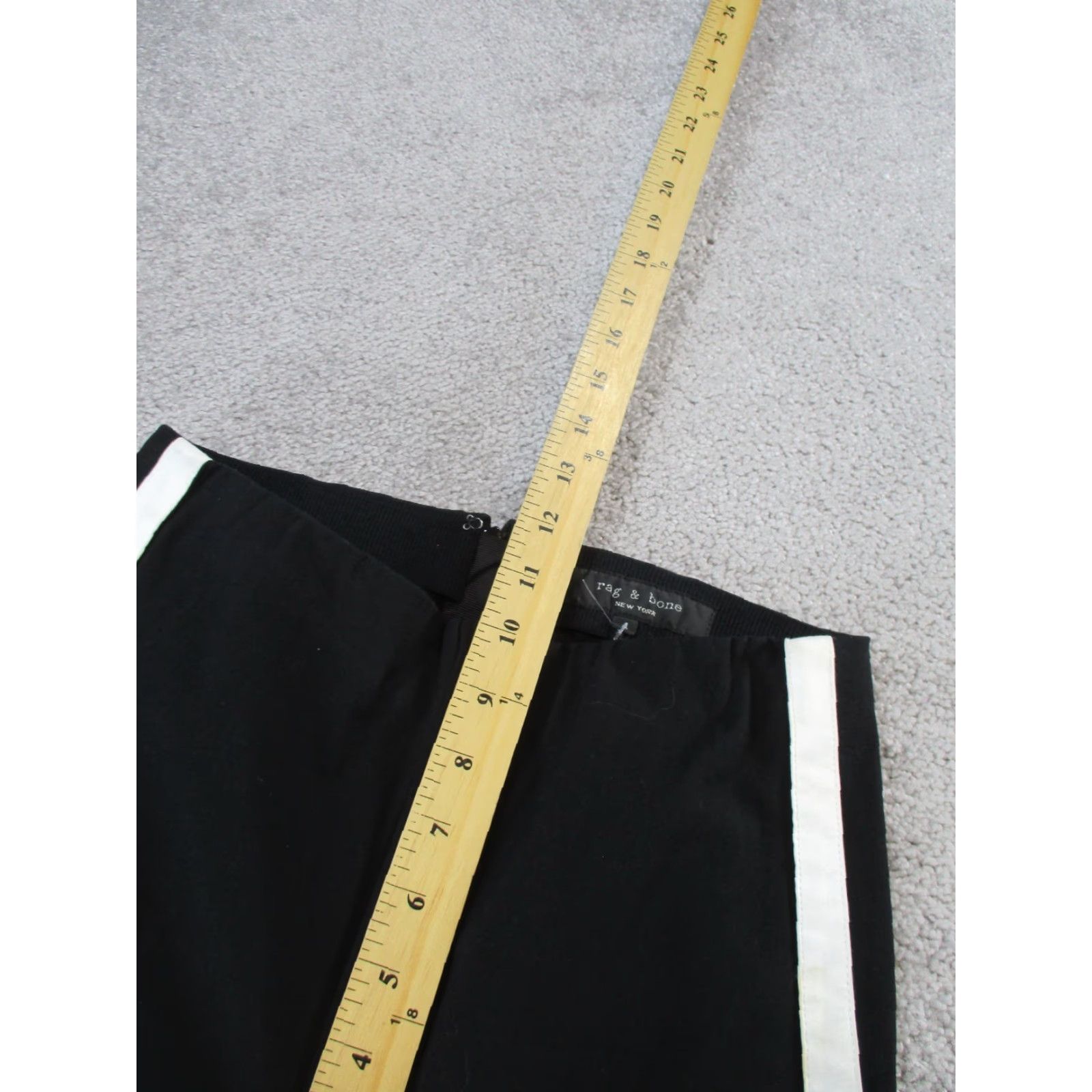 Rag & Bone rag & bone Dress Pants Womens 4 Black Side Stripe Skinny Dress Pants Womens 4 Black Skinny Rag & Bone Size 27" / US 4 / IT 40 - 5 Thumbnail