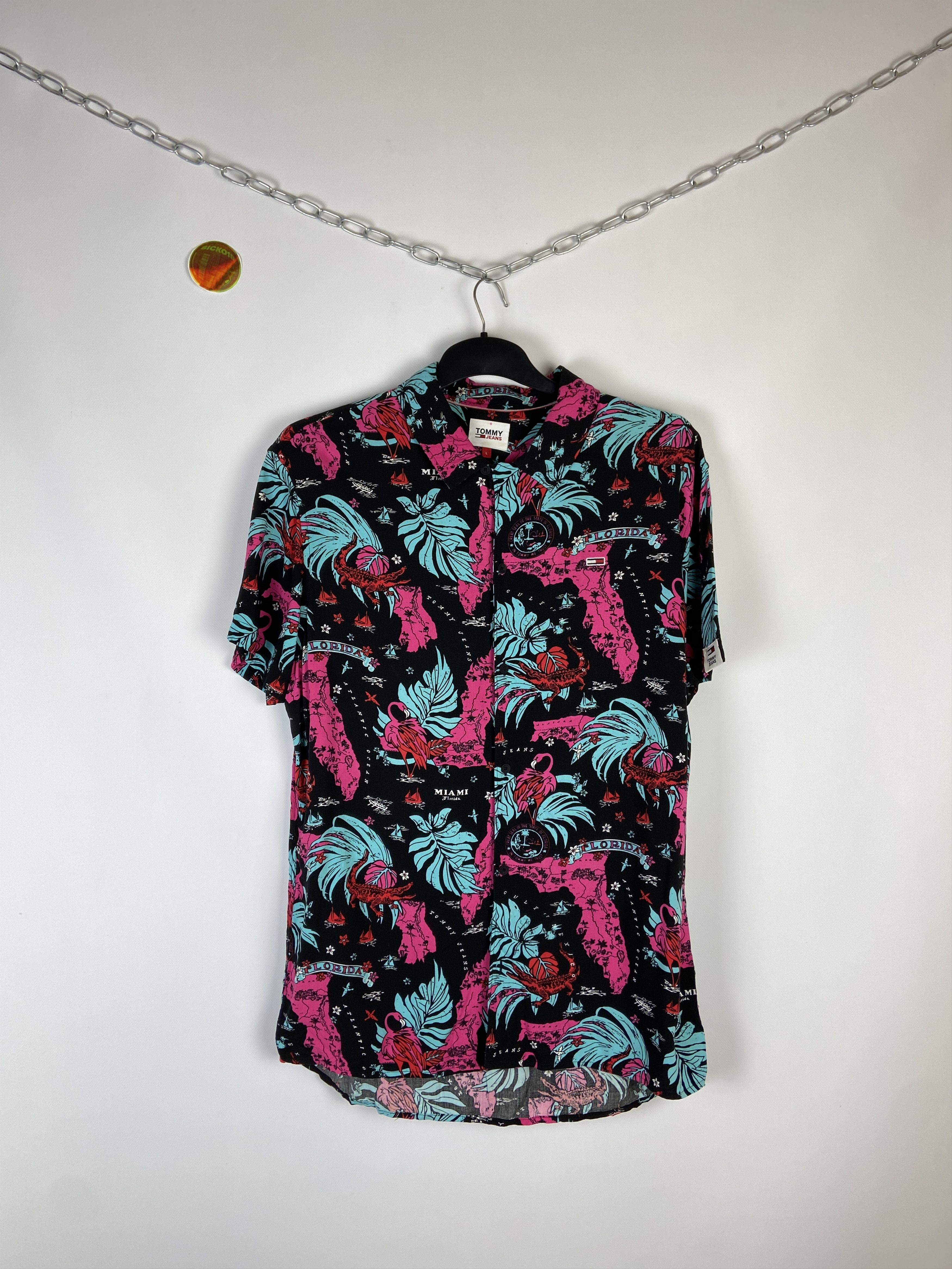 Other Vintage Tommy Hilfiger Crazy Aloha Hawaiian Shirt Size US L / EU 52-54 / 3 - 1 Thumbnail
