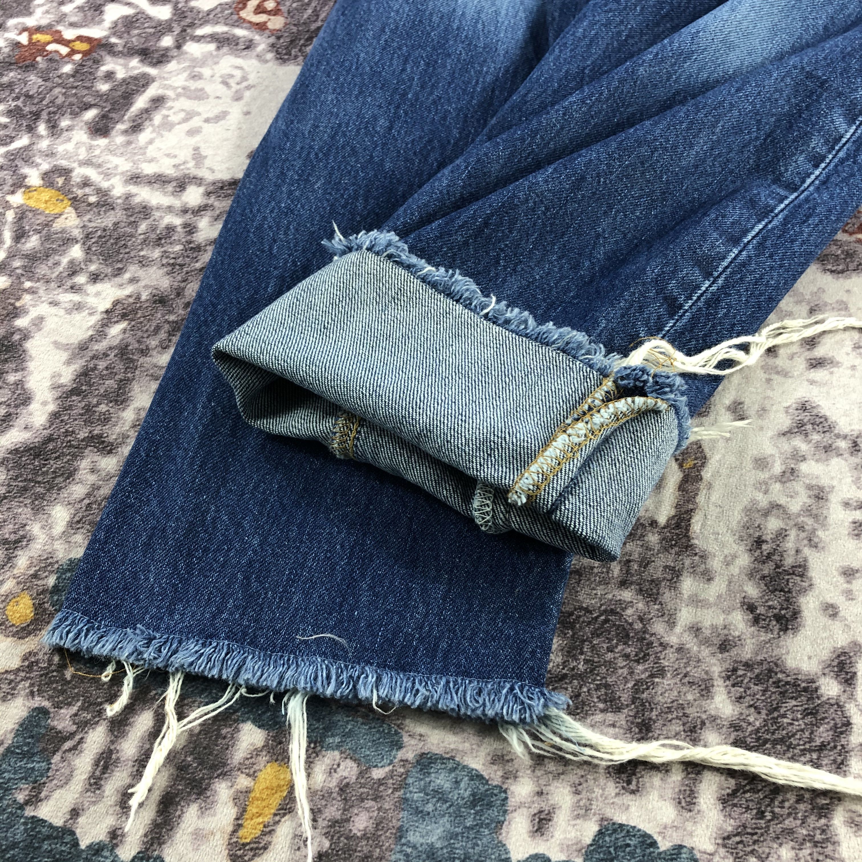 Levi's Vintage 90s Blue Wash Levis 501 Jeans-JM2494 Size US 35 - 6 Thumbnail