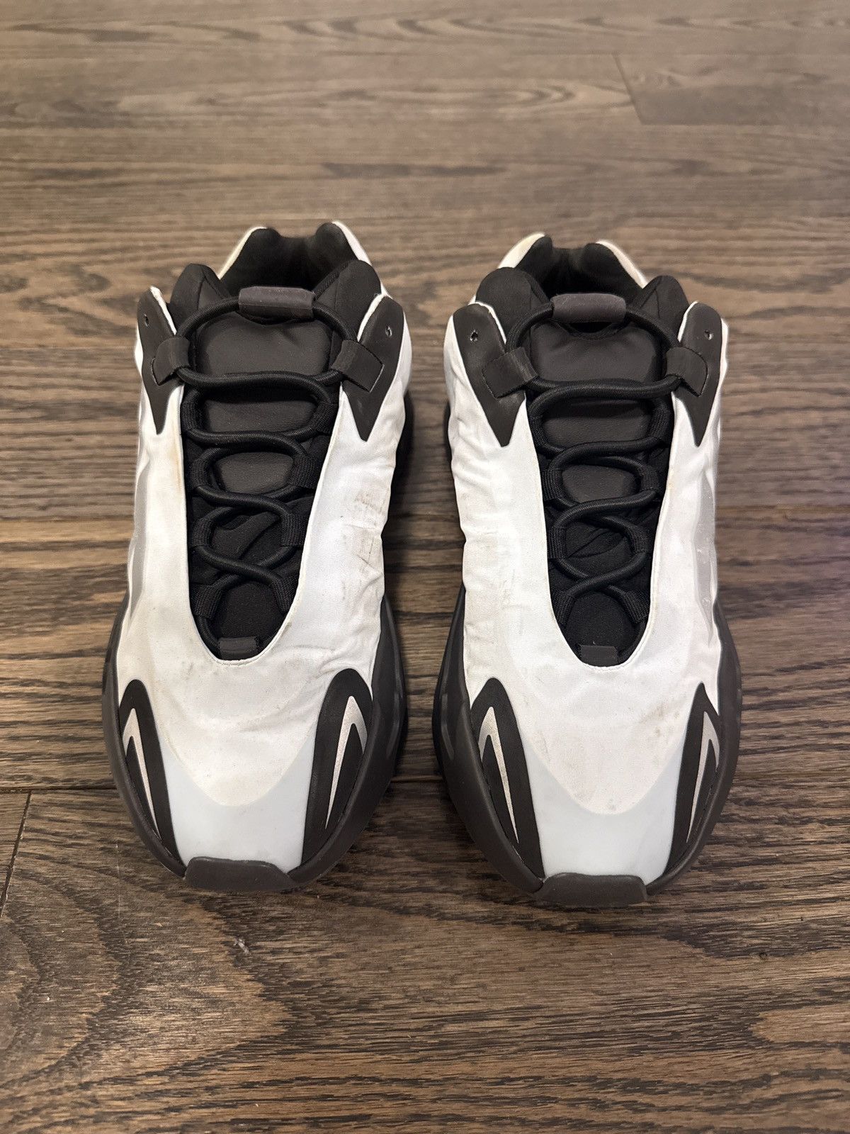 Yeezy Adidas Yeezy 700 MNVN Blue Tint Size US 7.5 / IT 37.5 - 1 Thumbnail