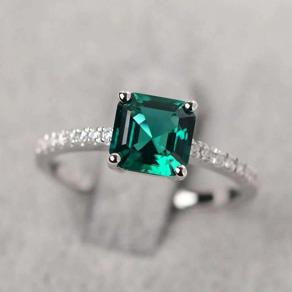 Designer Sterling Silver Emerald Green Topaz Promise Ring - Size 6 Size ONE SIZE - 3 Thumbnail