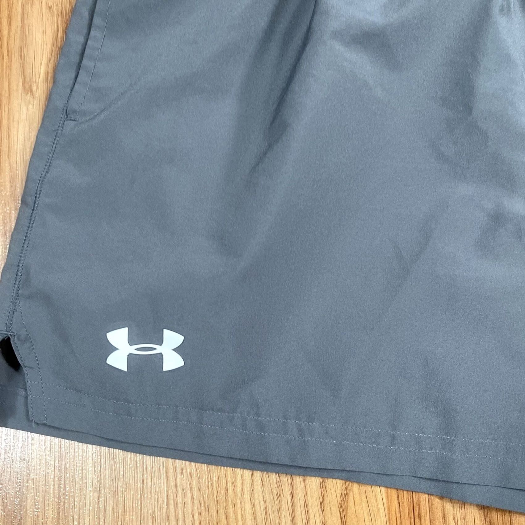 Under Armour Under Armour Shorts Womens Medium Gray Athletic Running Cross Training Size 32" / US 10 / IT 46 - 3 Thumbnail